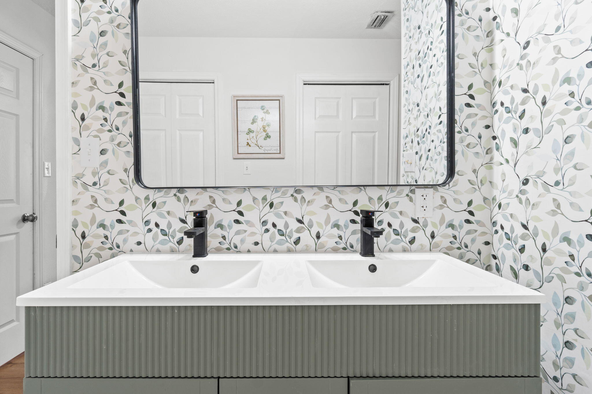 ISLAND VIEW ESTATES - Residential