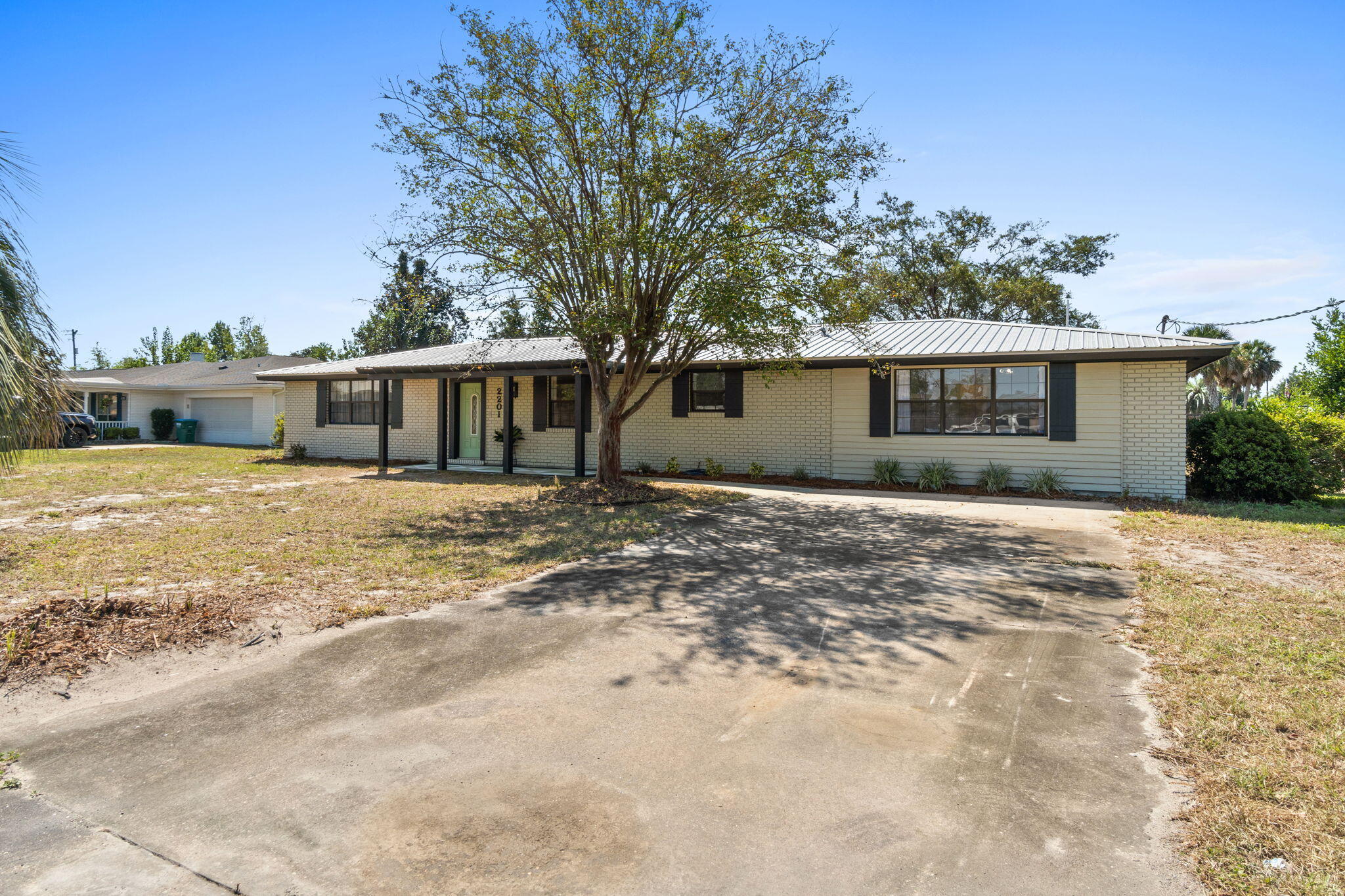 ISLAND VIEW ESTATES - Residential