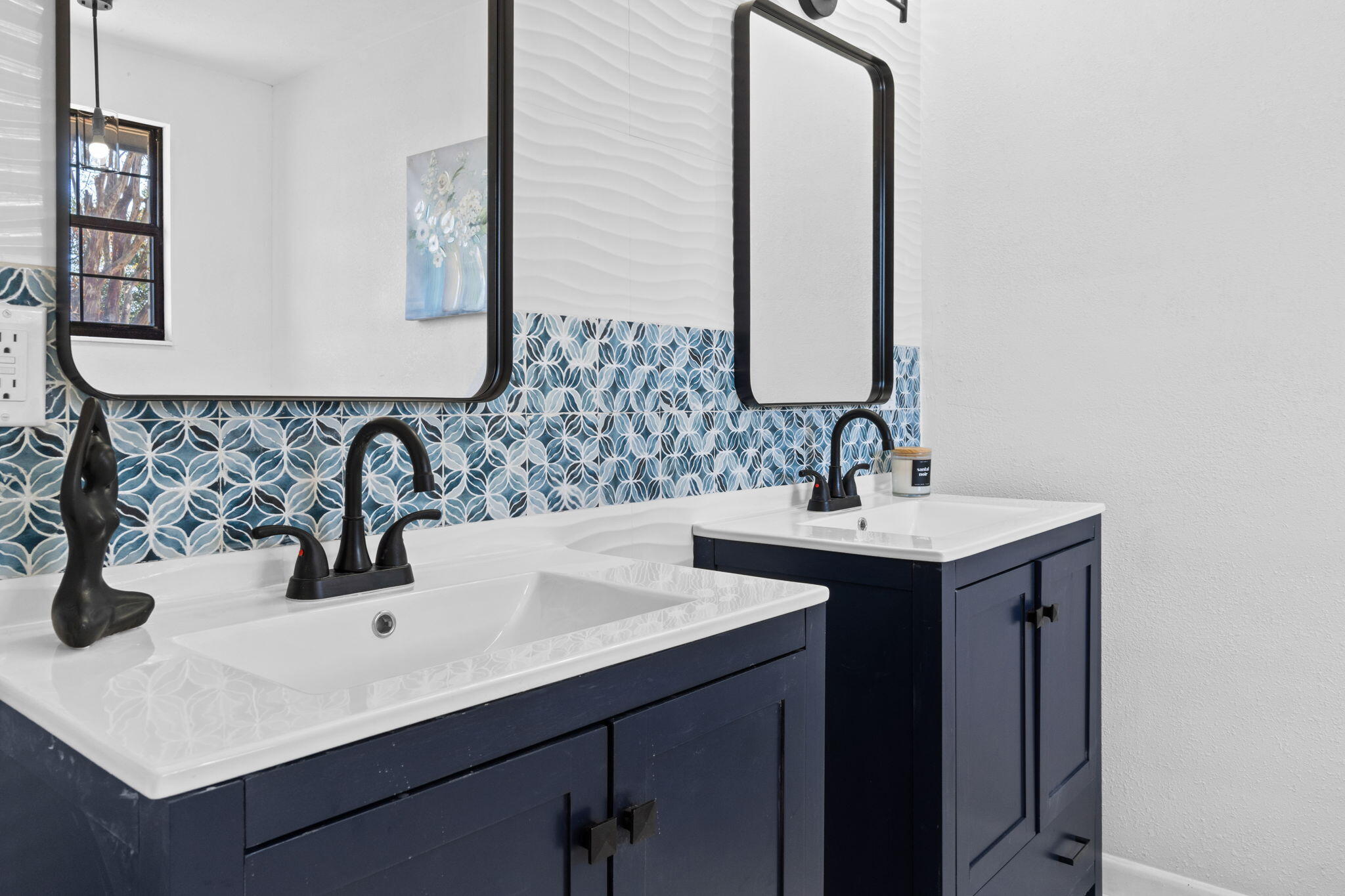 ISLAND VIEW ESTATES - Residential