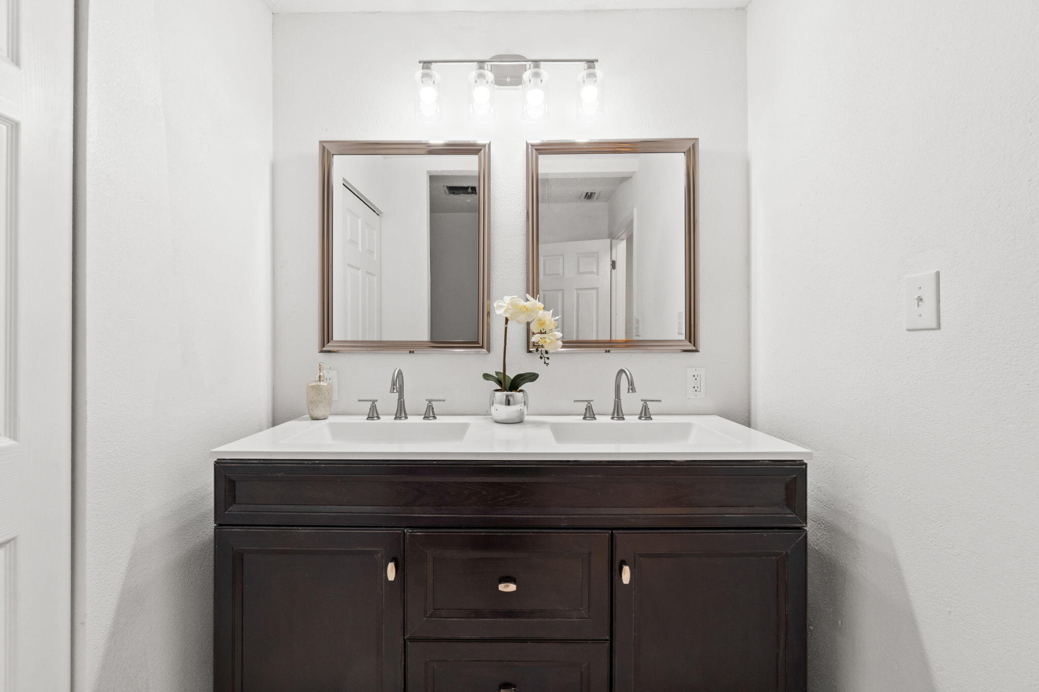 ISLAND VIEW ESTATES - Residential