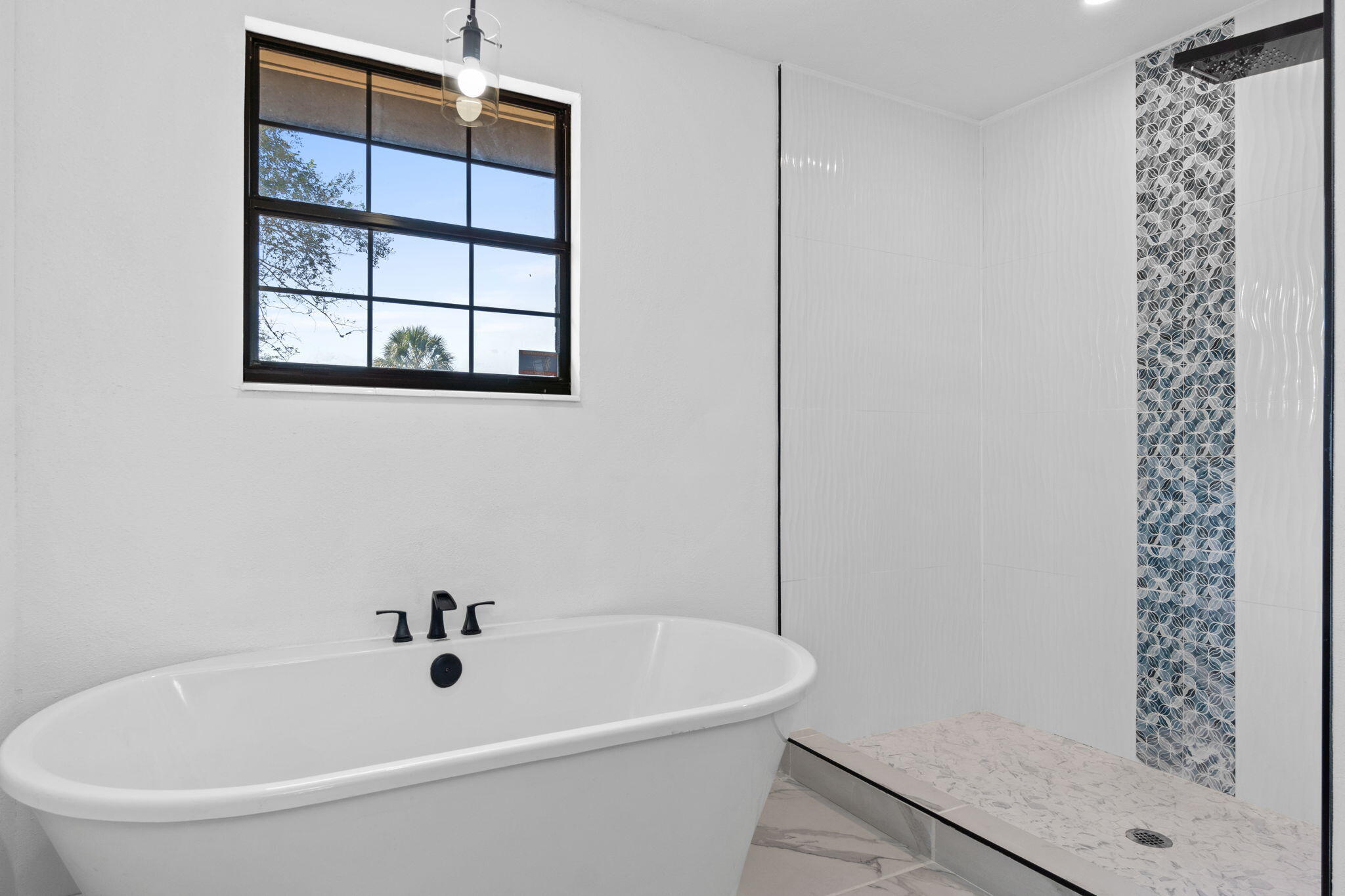 ISLAND VIEW ESTATES - Residential