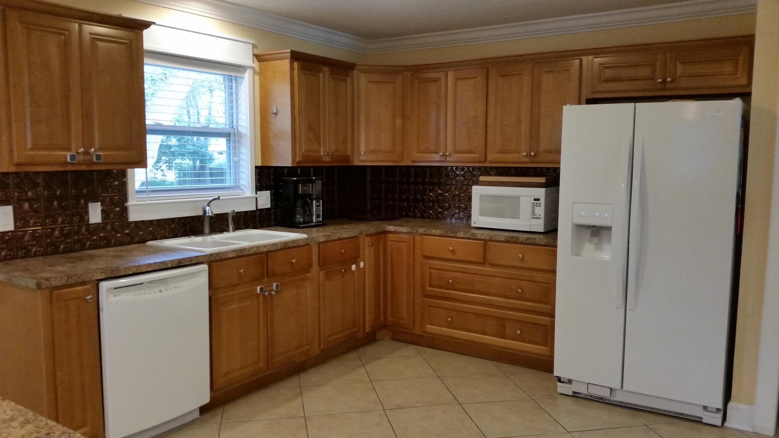 COUNTRY CLUB ESTATES 1ST ADDN, Lot 2 Blk M - Residential