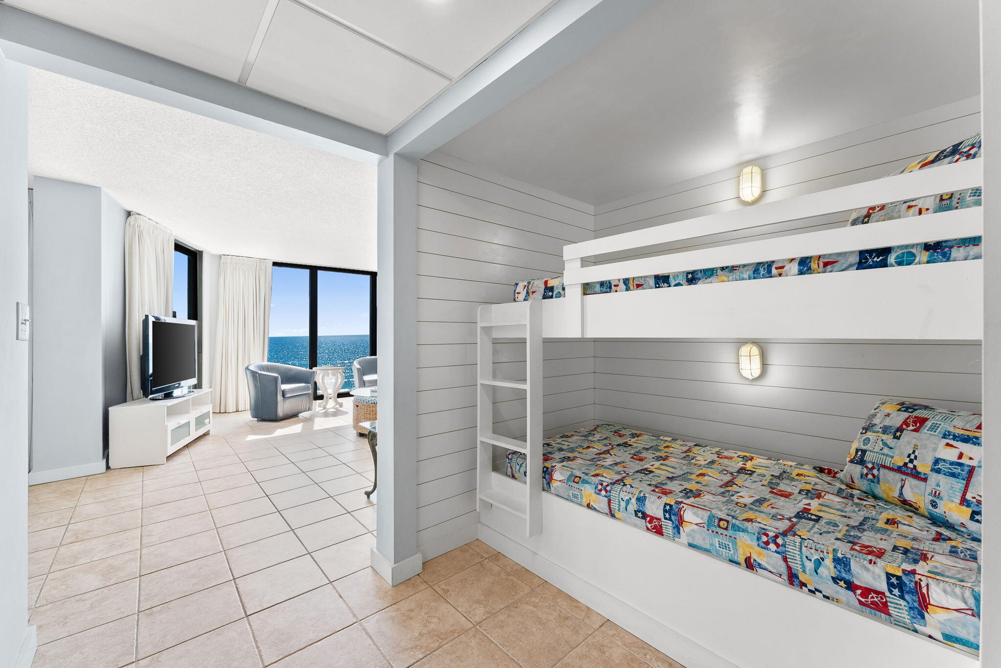 EDGEWATER TOWER 3 - Residential