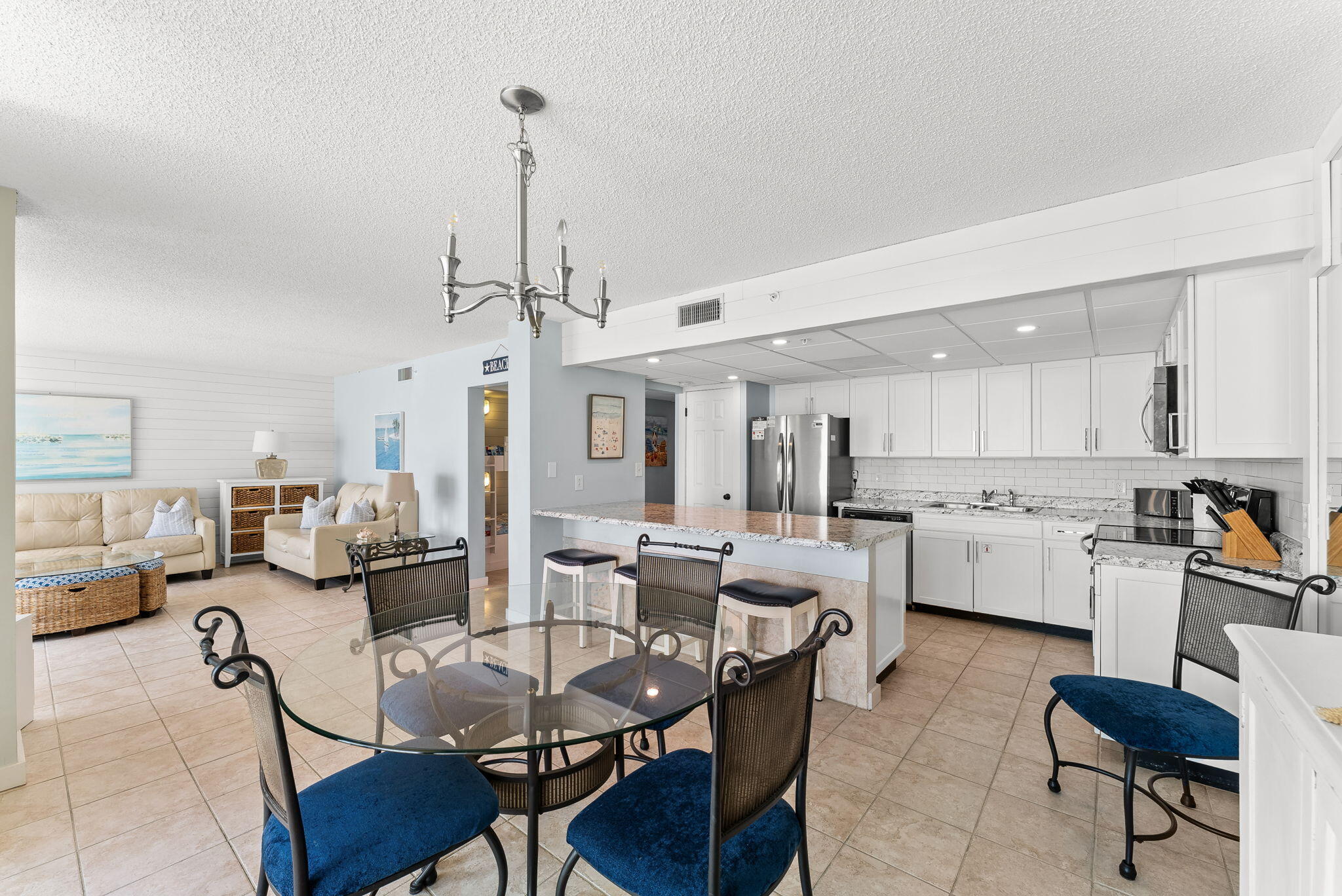 EDGEWATER TOWER 3 - Residential