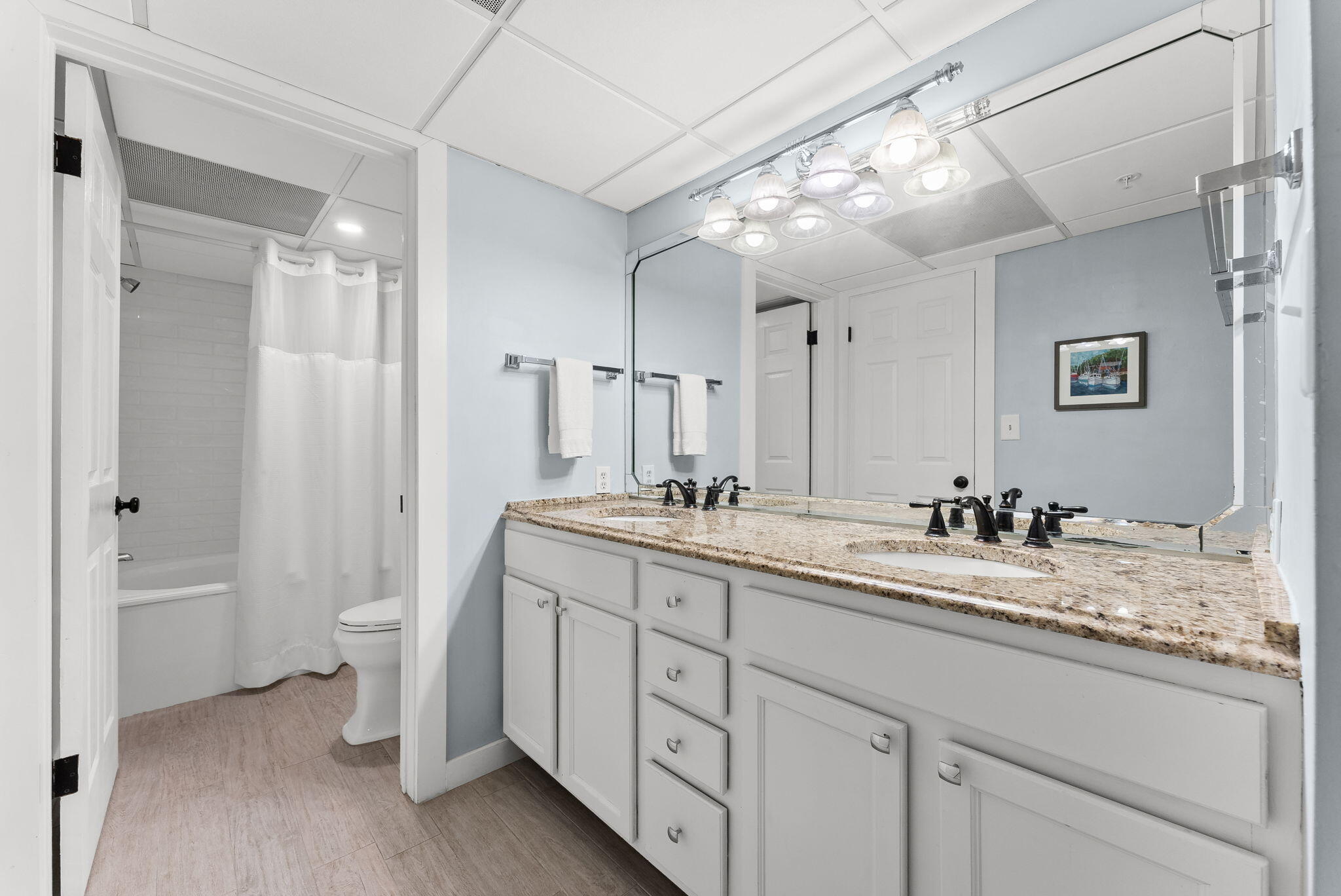 EDGEWATER TOWER 3 - Residential