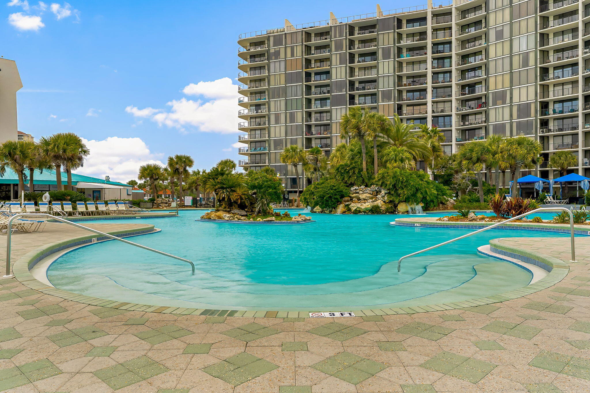 EDGEWATER TOWER 3 - Residential