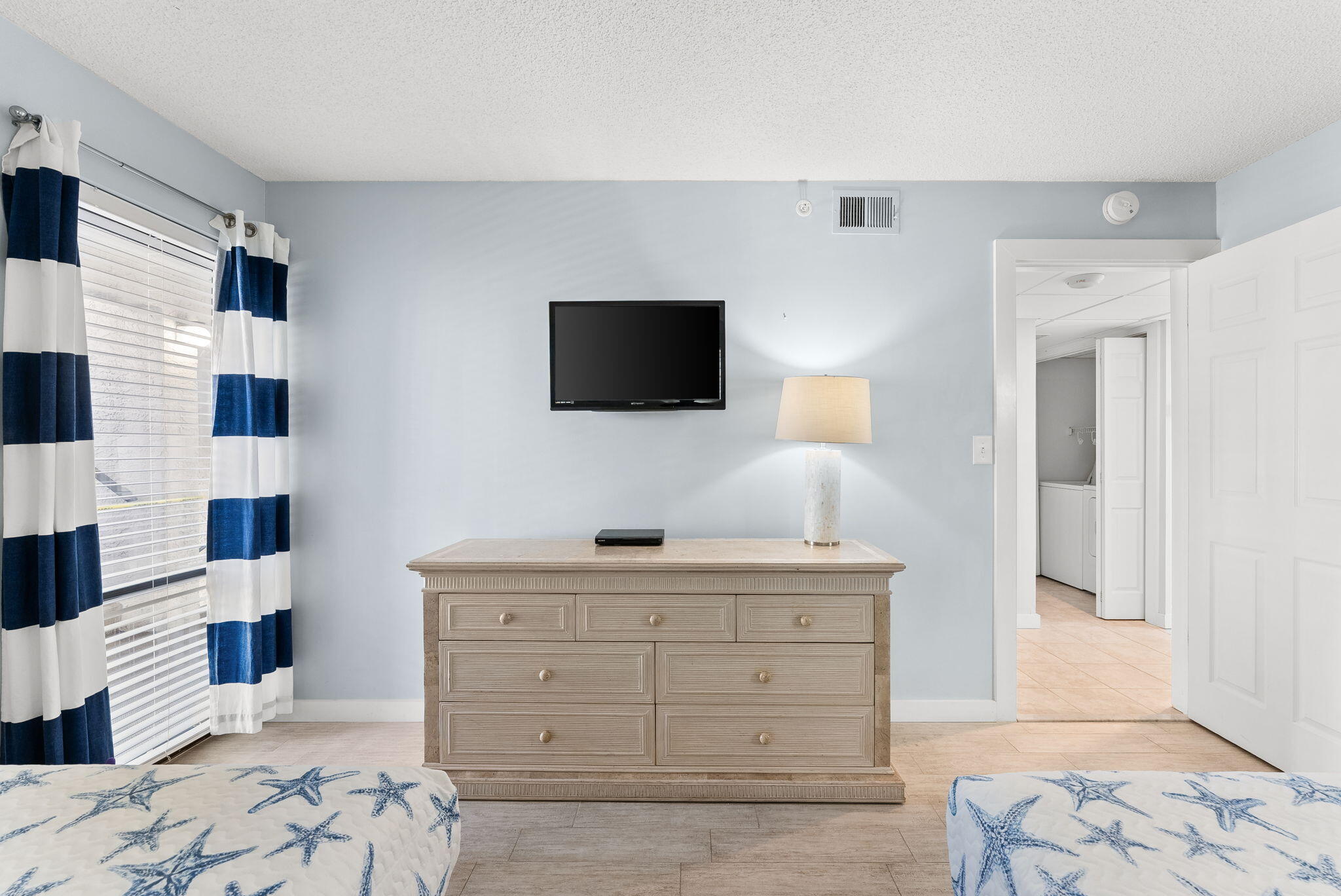 EDGEWATER TOWER 3 - Residential