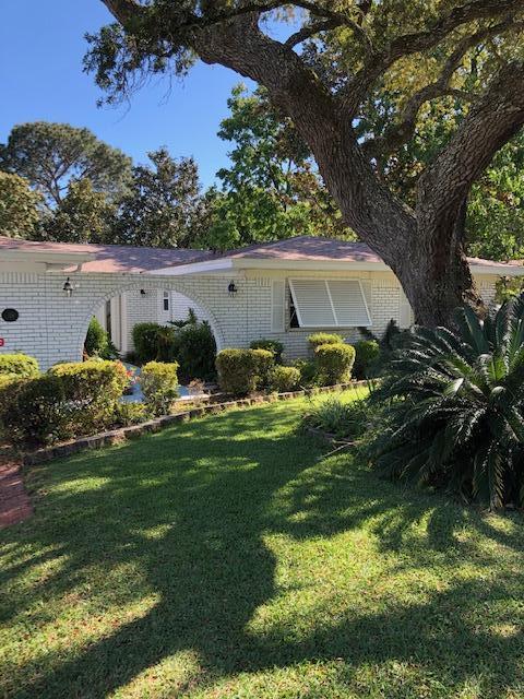 BAYOU POQUITO - Residential