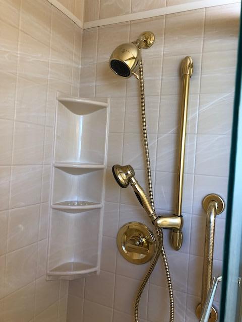 BAYOU POQUITO - Residential