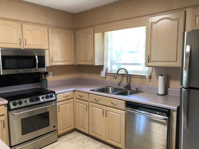 BAYOU POQUITO - Residential