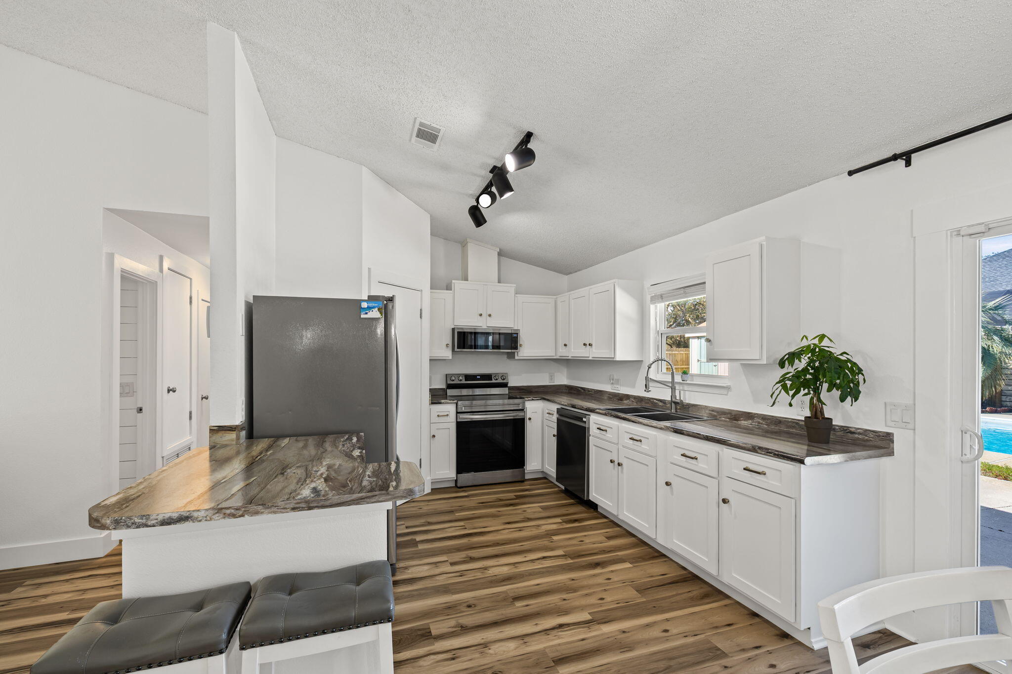 SANDPIPER VILLAGE - Residential