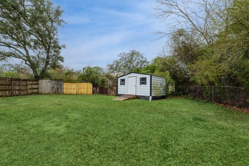 BAYVIEW HEIGHTS - Residential