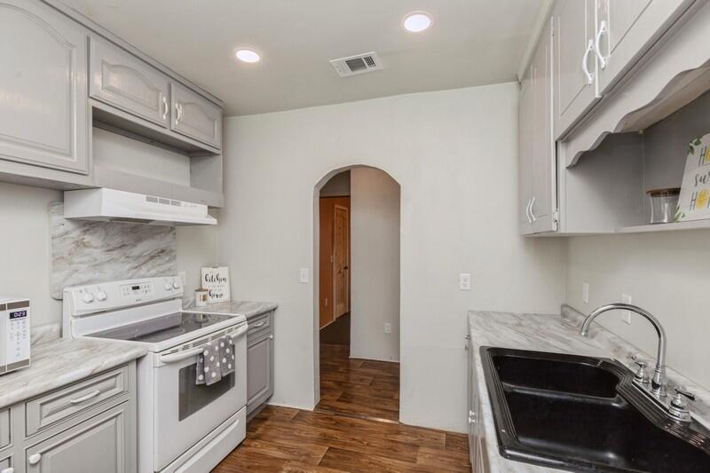 BAYVIEW HEIGHTS - Residential