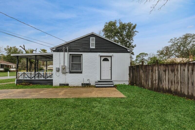 BAYVIEW HEIGHTS - Residential