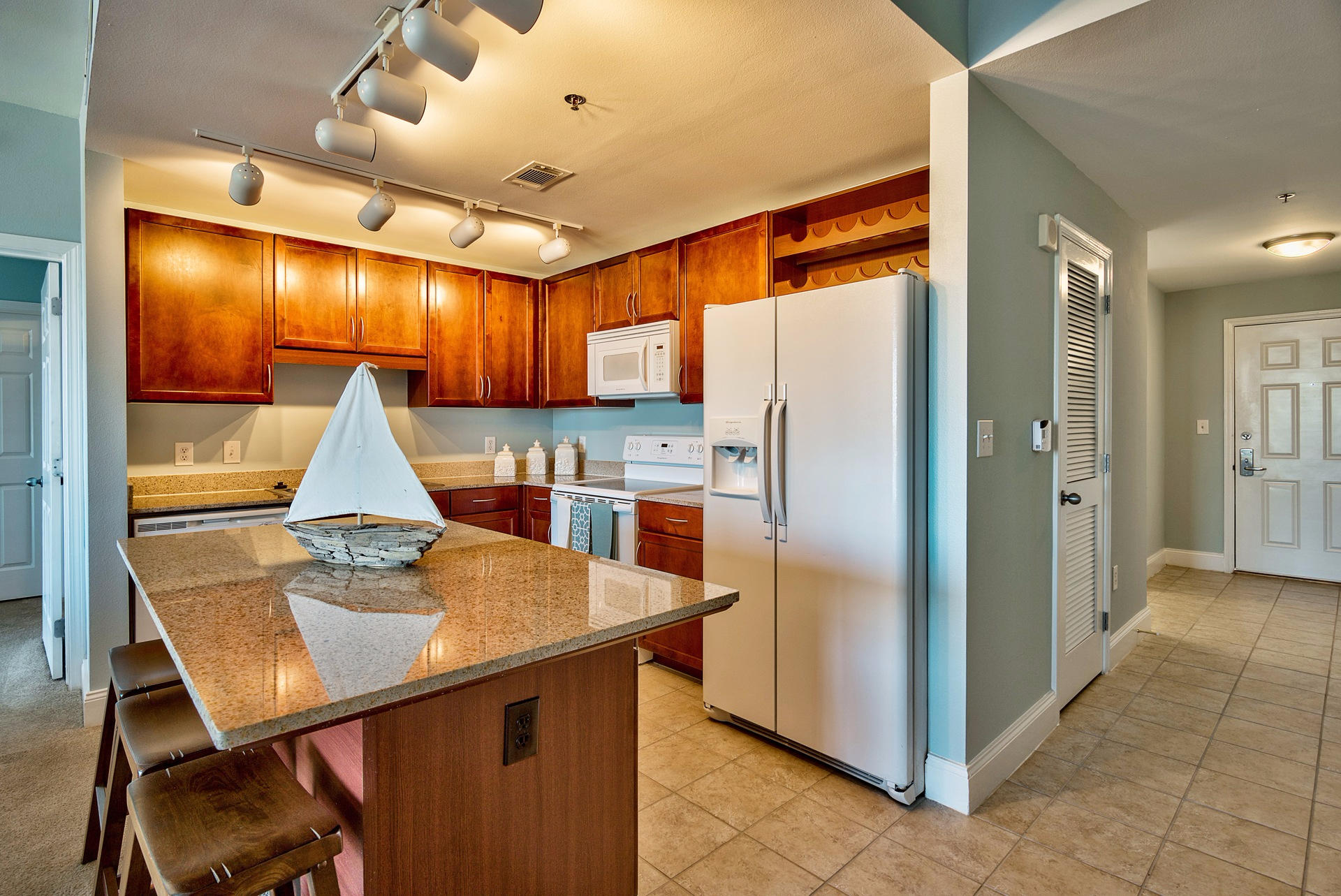 Laketown Wharf - Residential