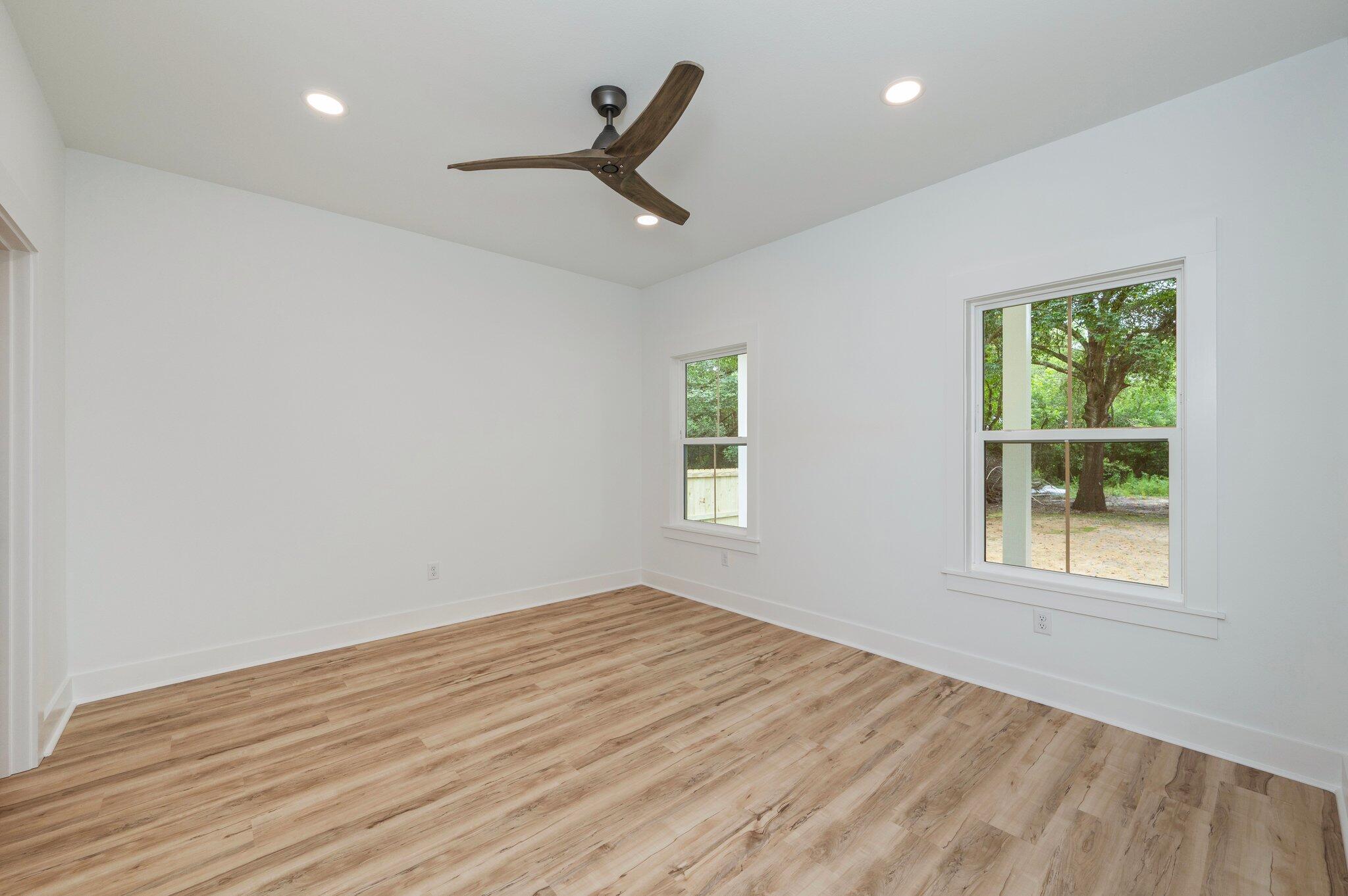 OAKDALE MINI FARMS RESUB BLK 18 - Residential