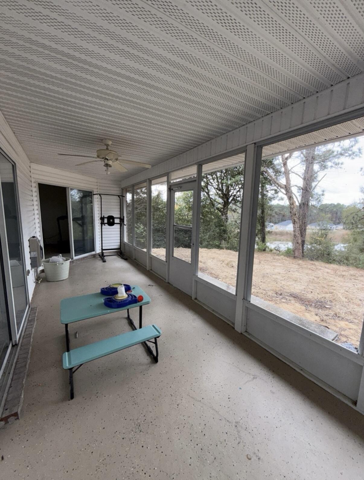 PINNACLE POINT - Residential Lease