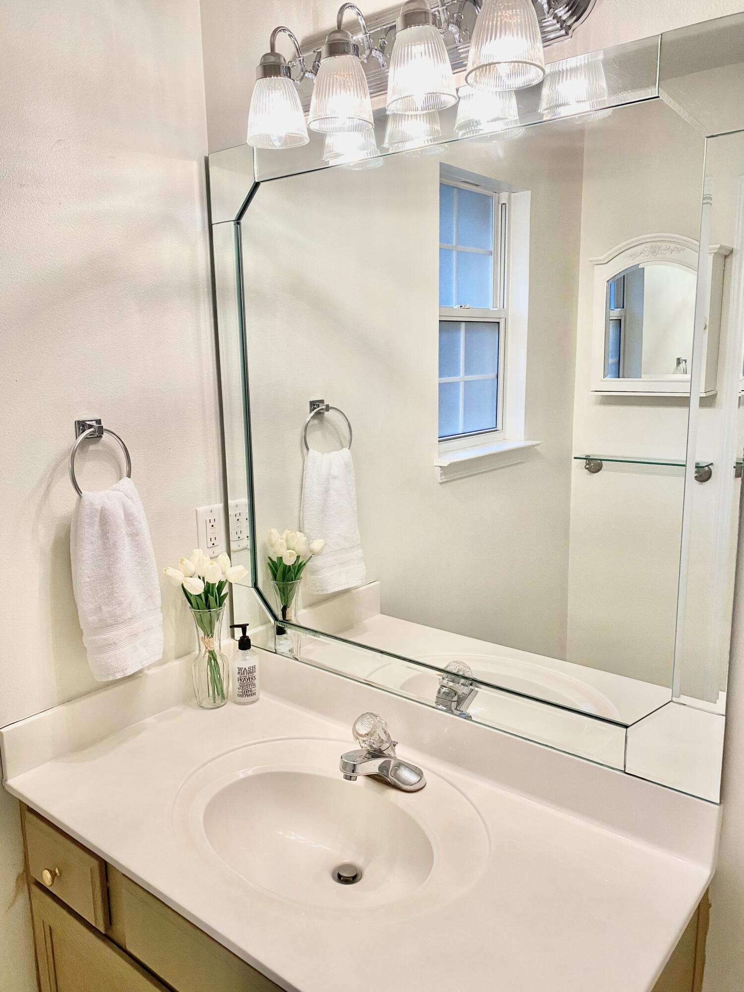 PINNACLE POINT - Residential Lease