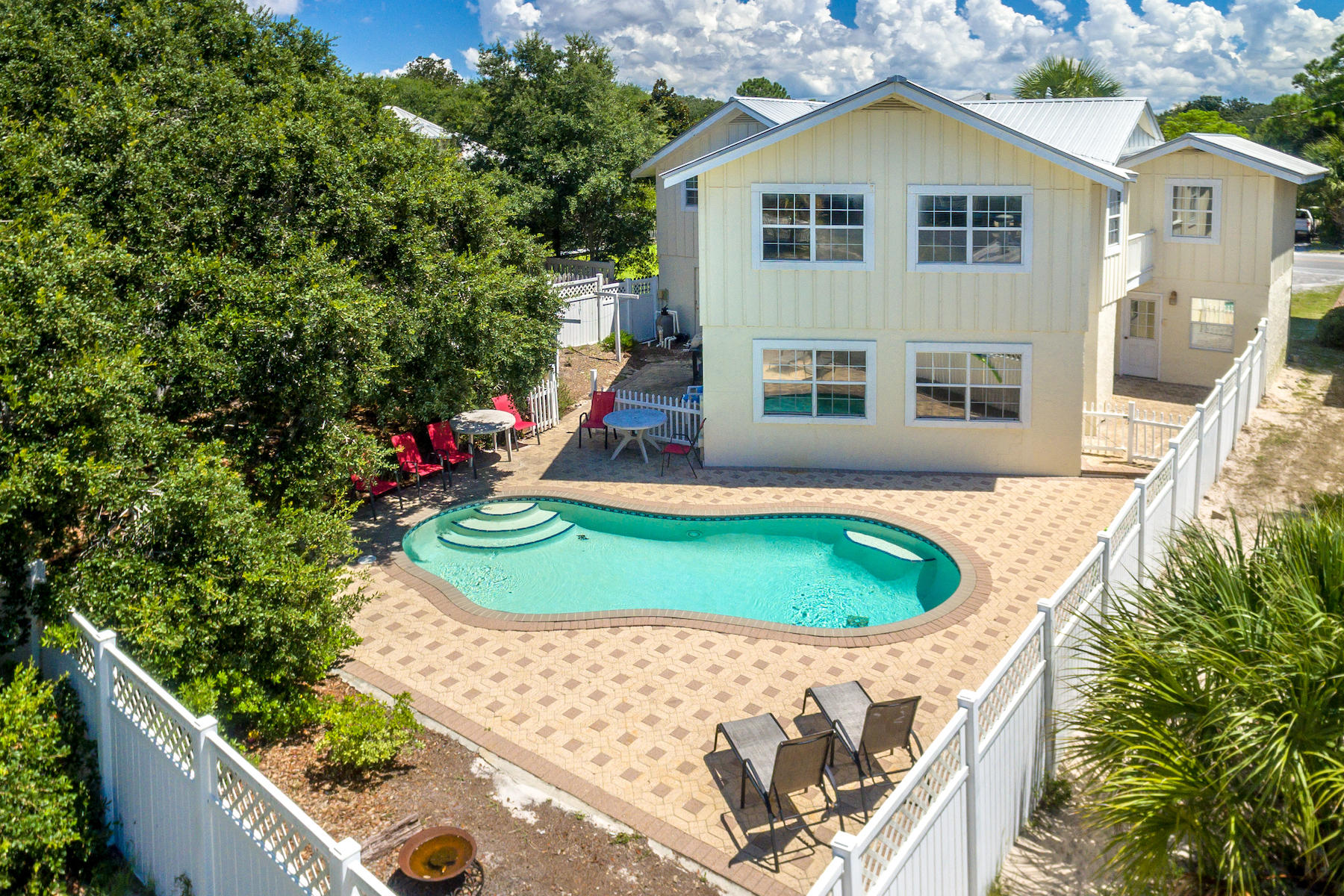 GRAYTON BEACH - Residential
