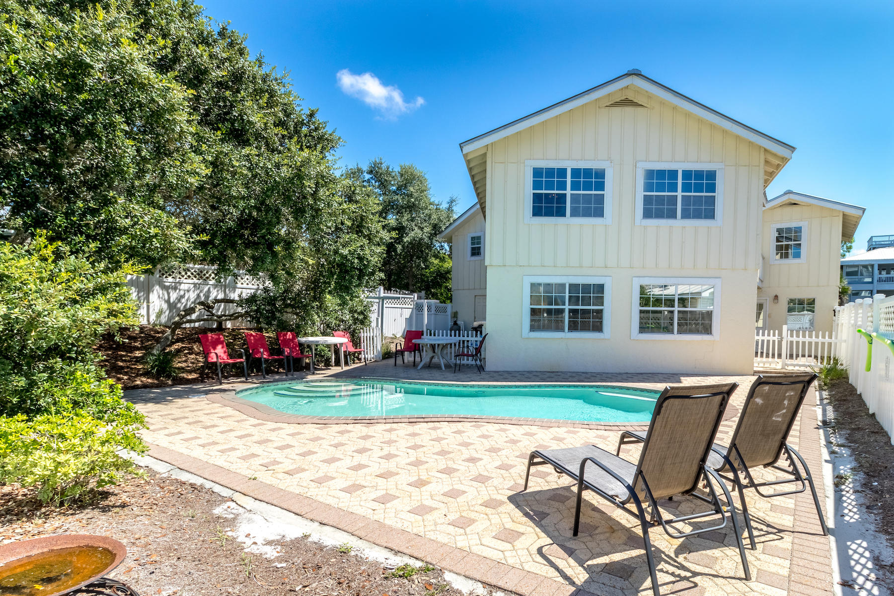 GRAYTON BEACH - Residential