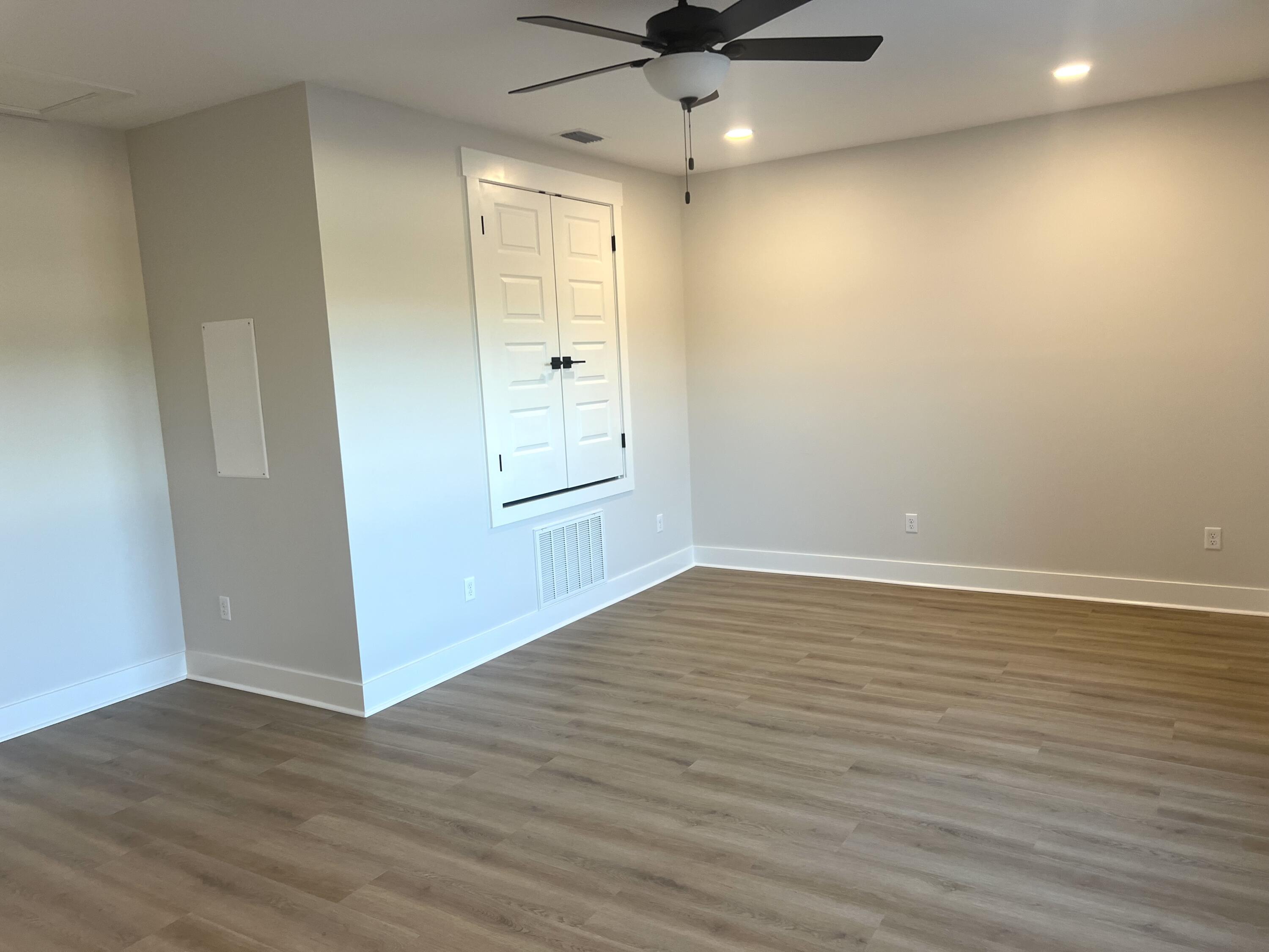 Deer Moss Creek - Residential