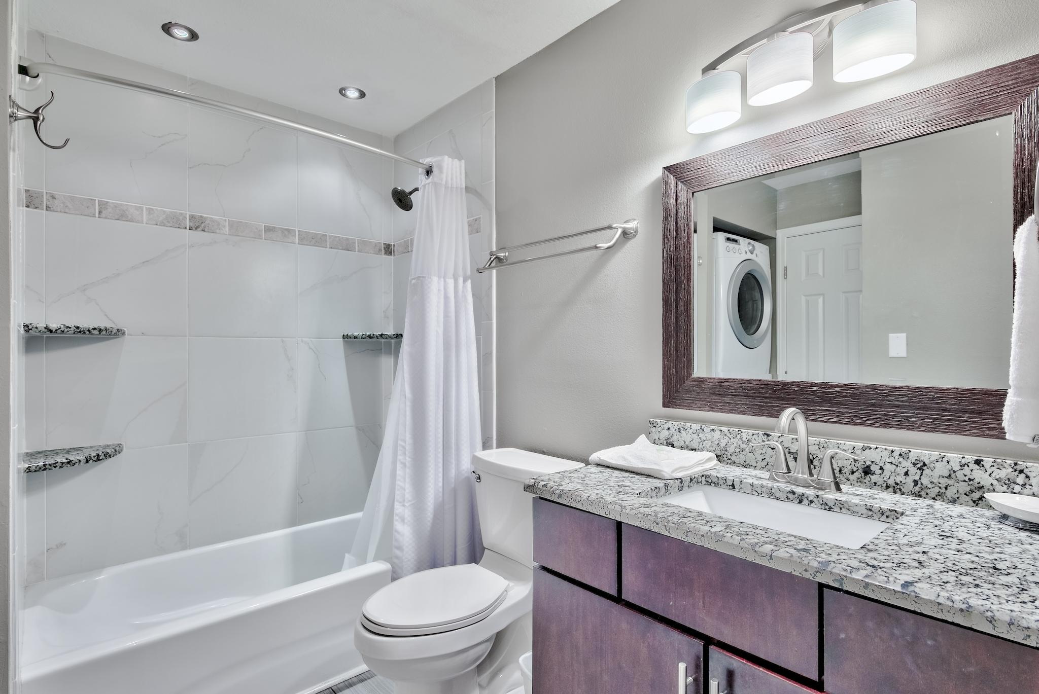 Commodore's Retreat - Residential