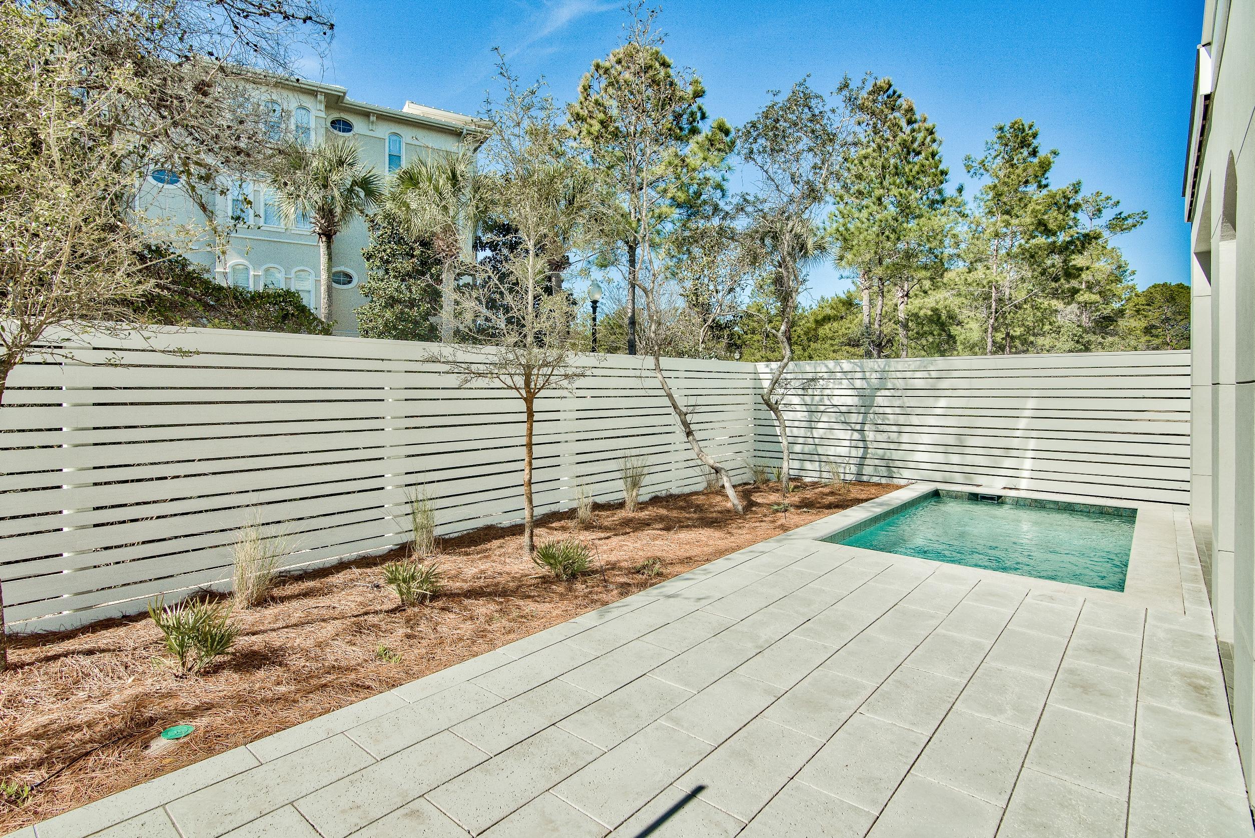 SEAGROVE EAST - Residential