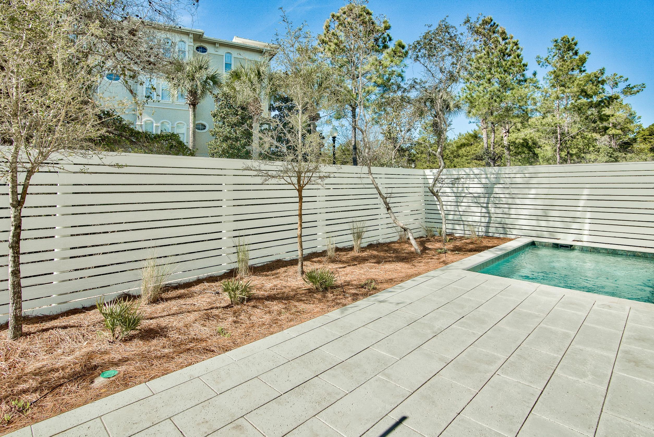 SEAGROVE EAST - Residential