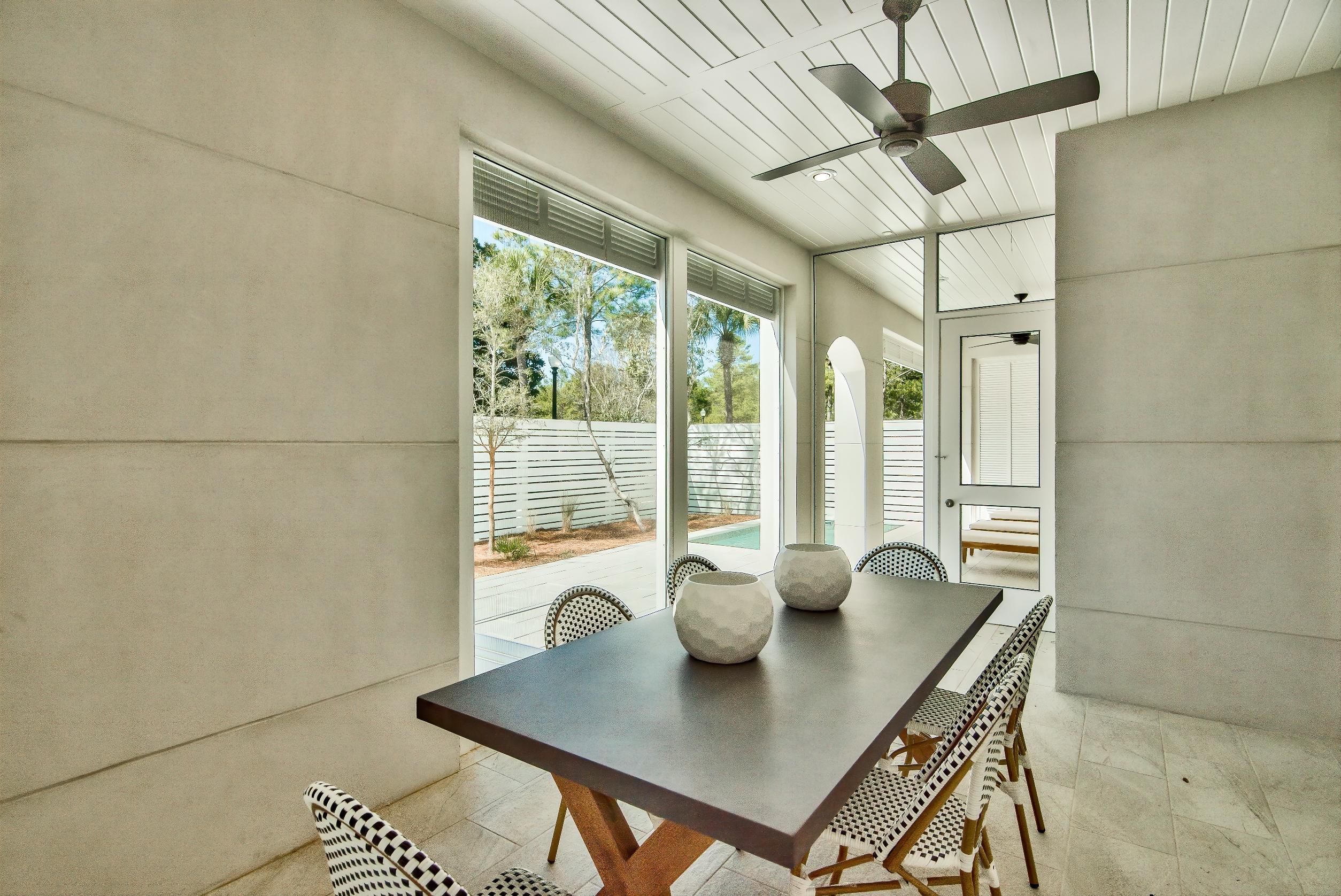 SEAGROVE EAST - Residential