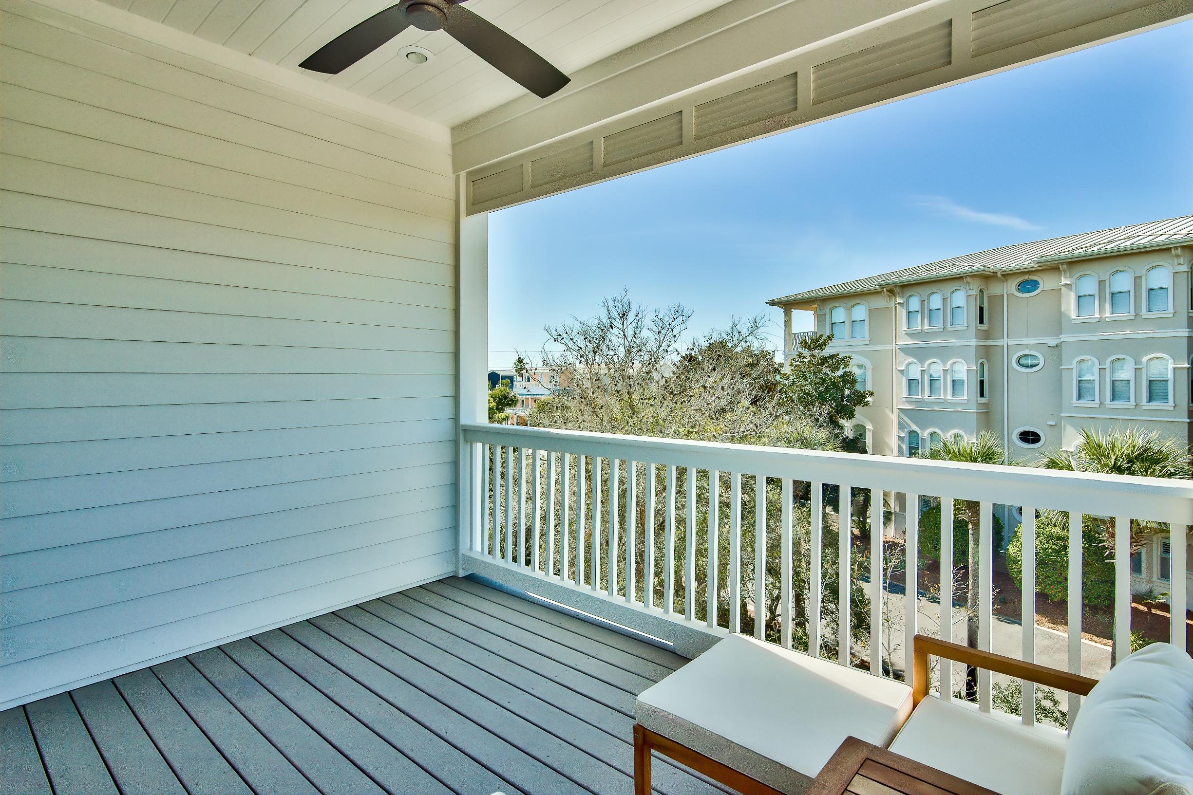 SEAGROVE EAST - Residential