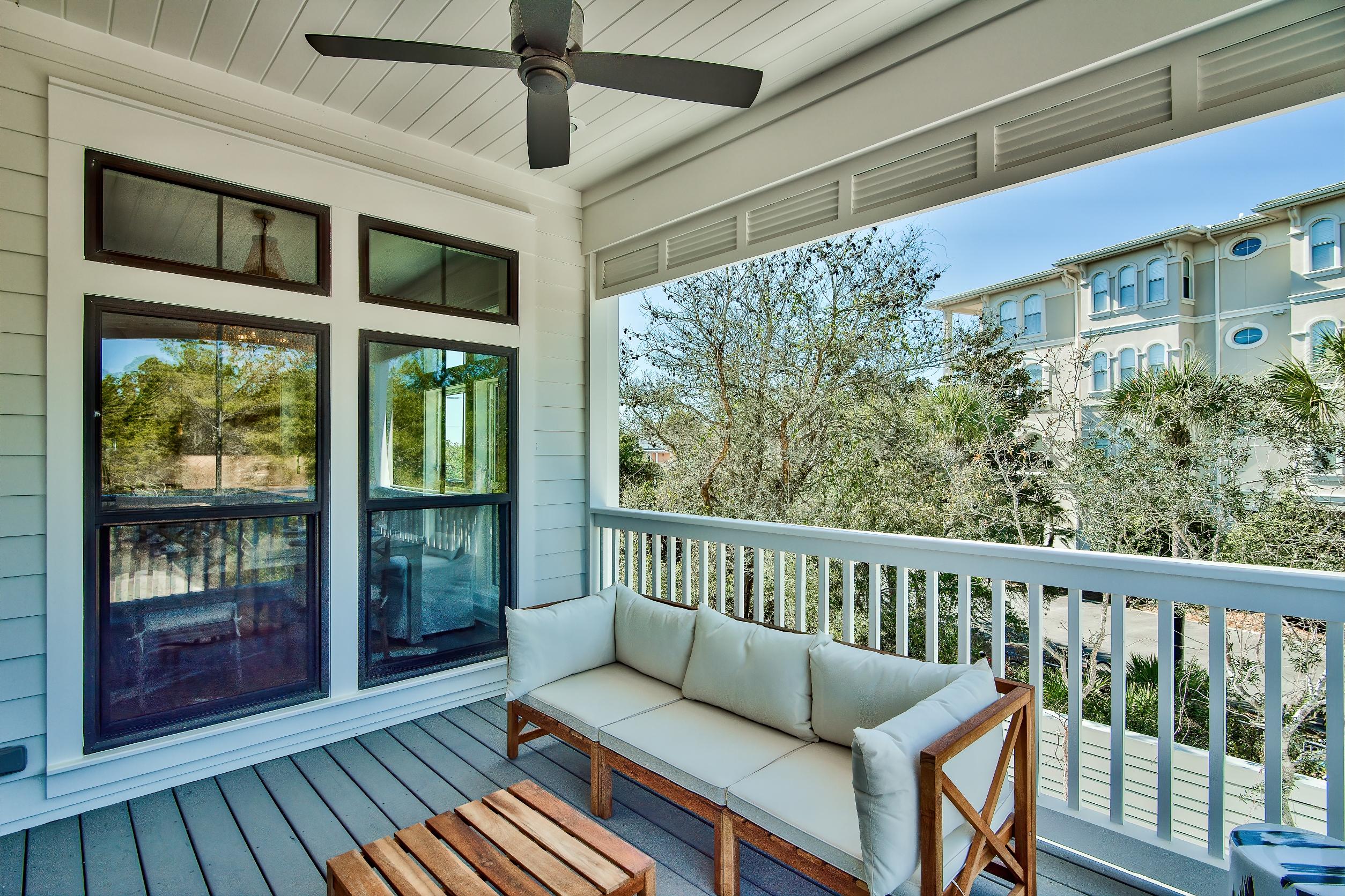 SEAGROVE EAST - Residential