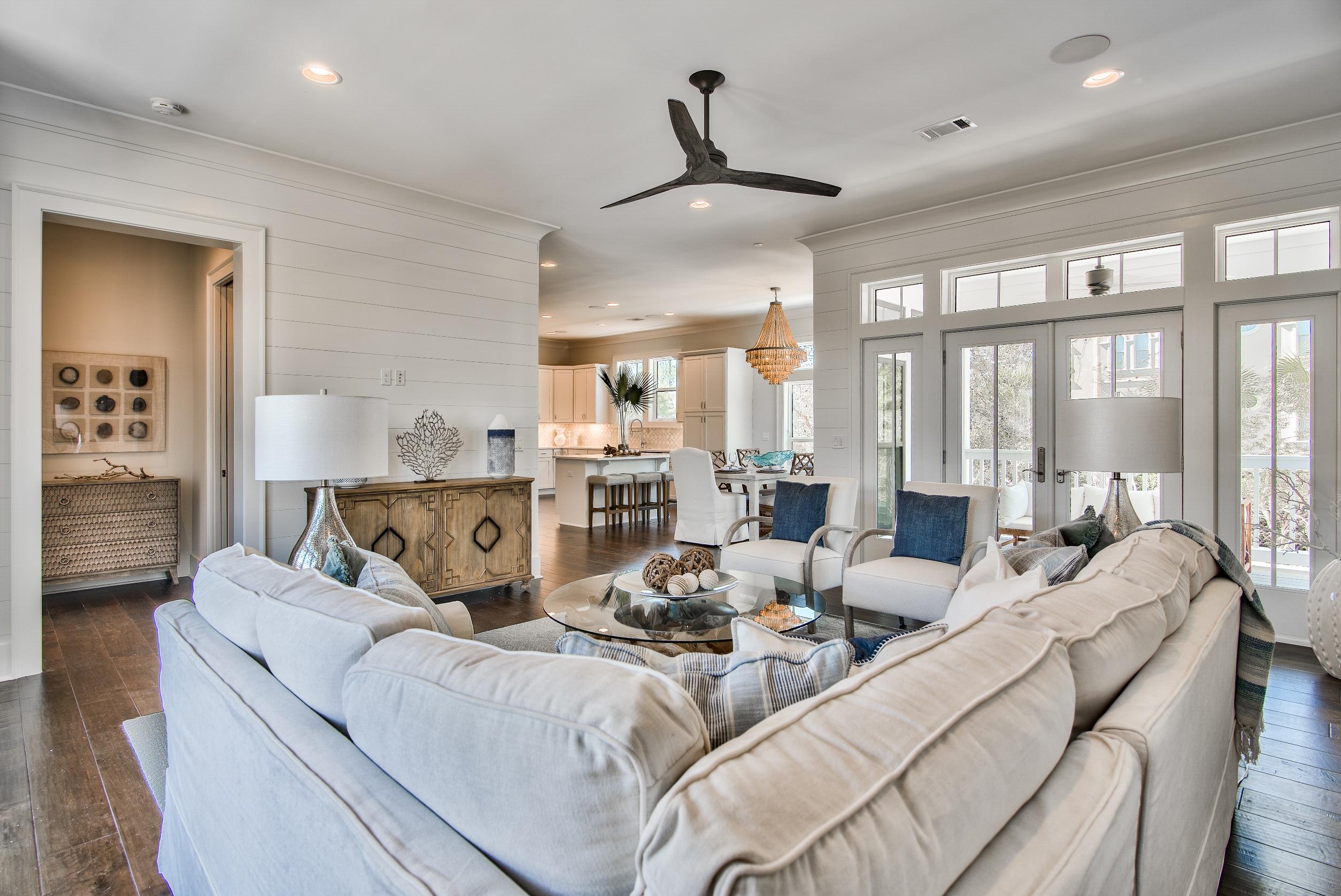 SEAGROVE EAST - Residential