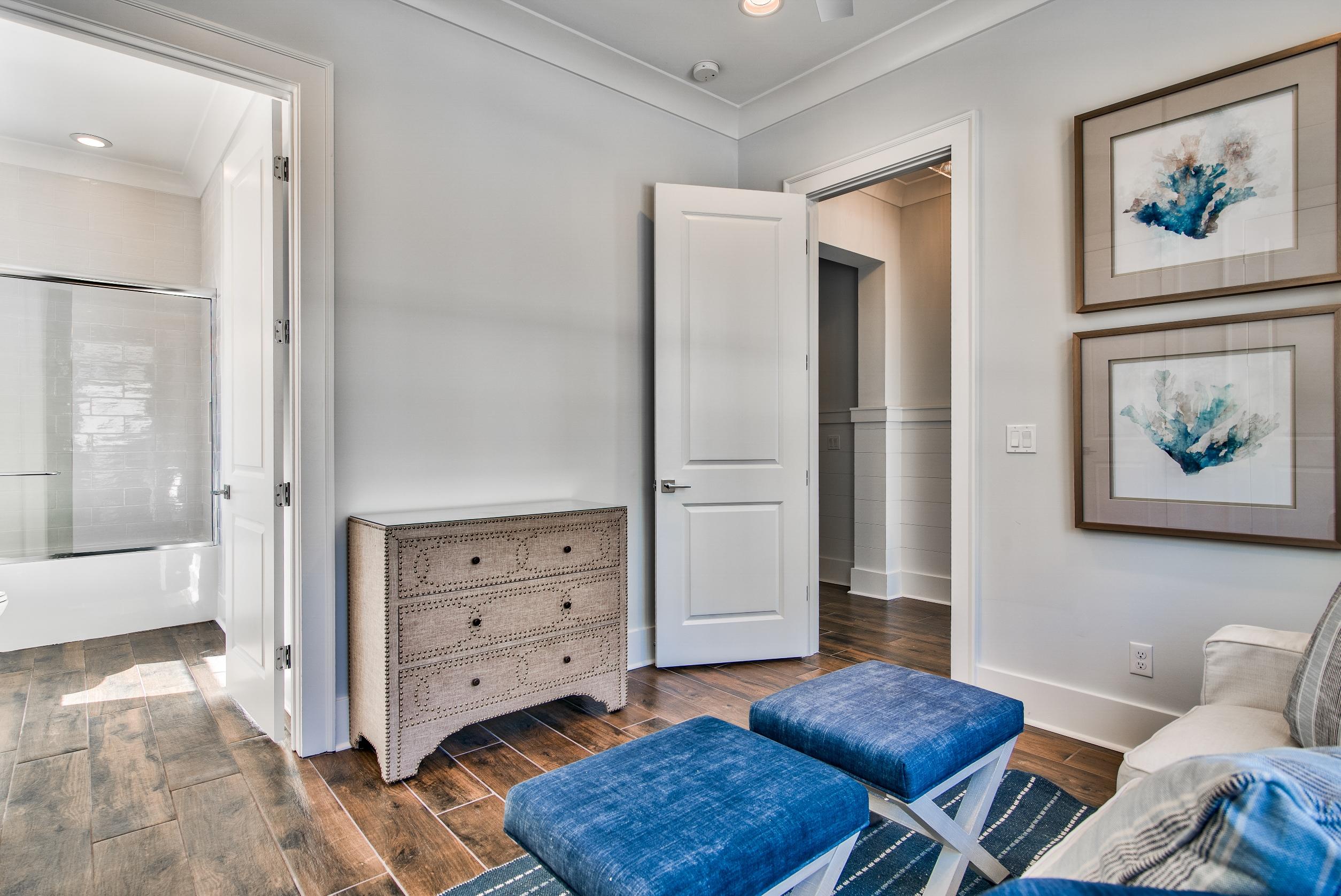 SEAGROVE EAST - Residential