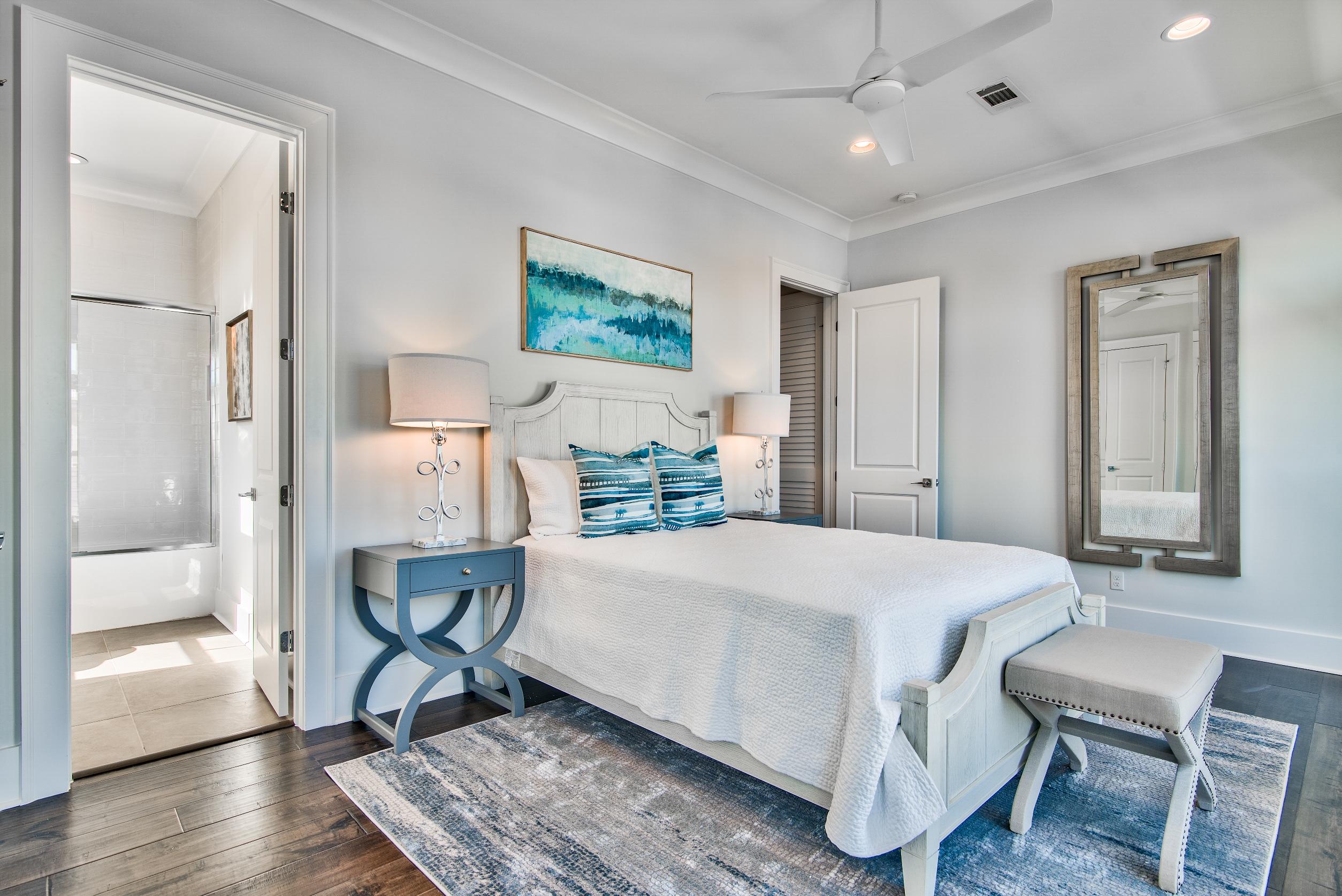 SEAGROVE EAST - Residential