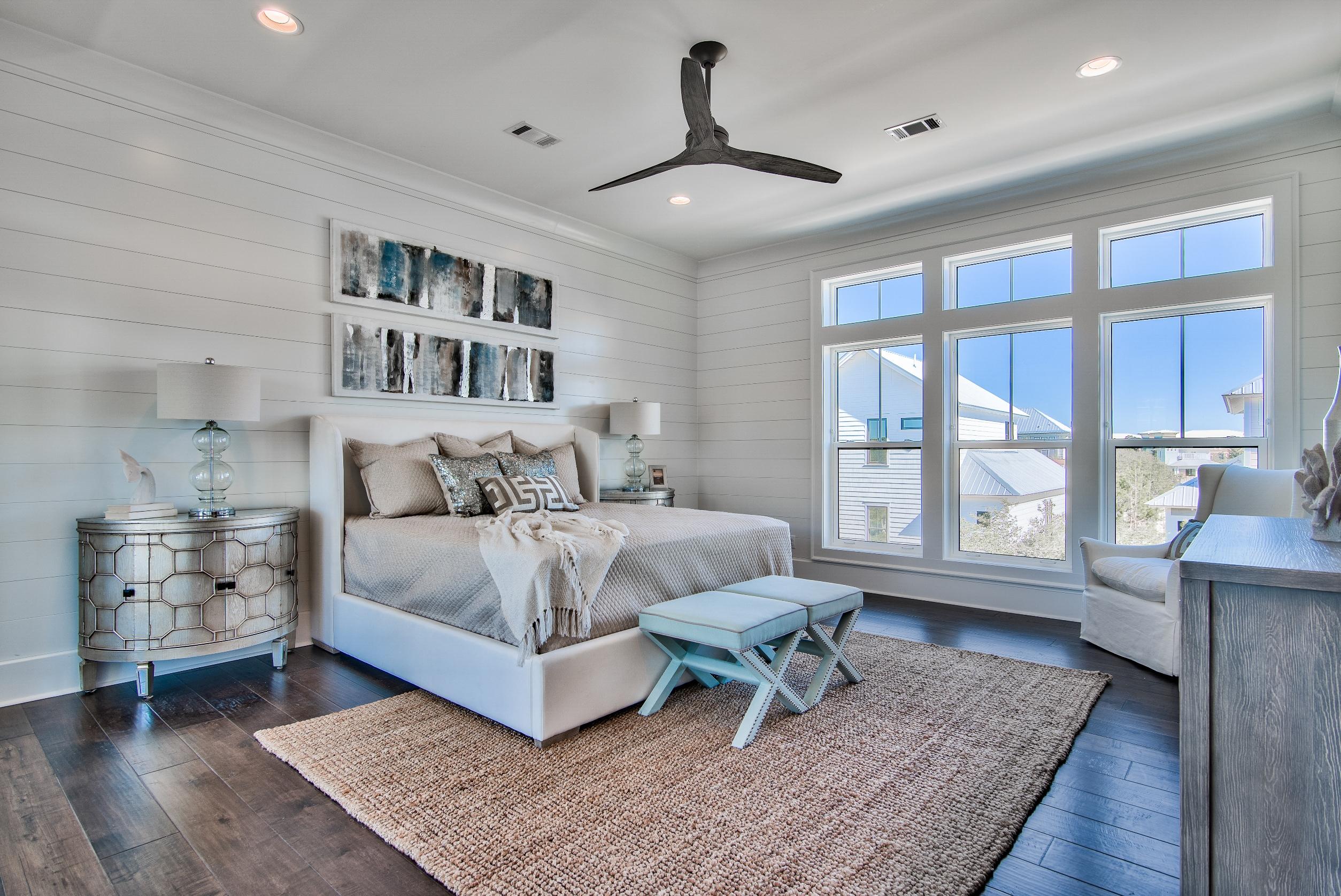 SEAGROVE EAST - Residential