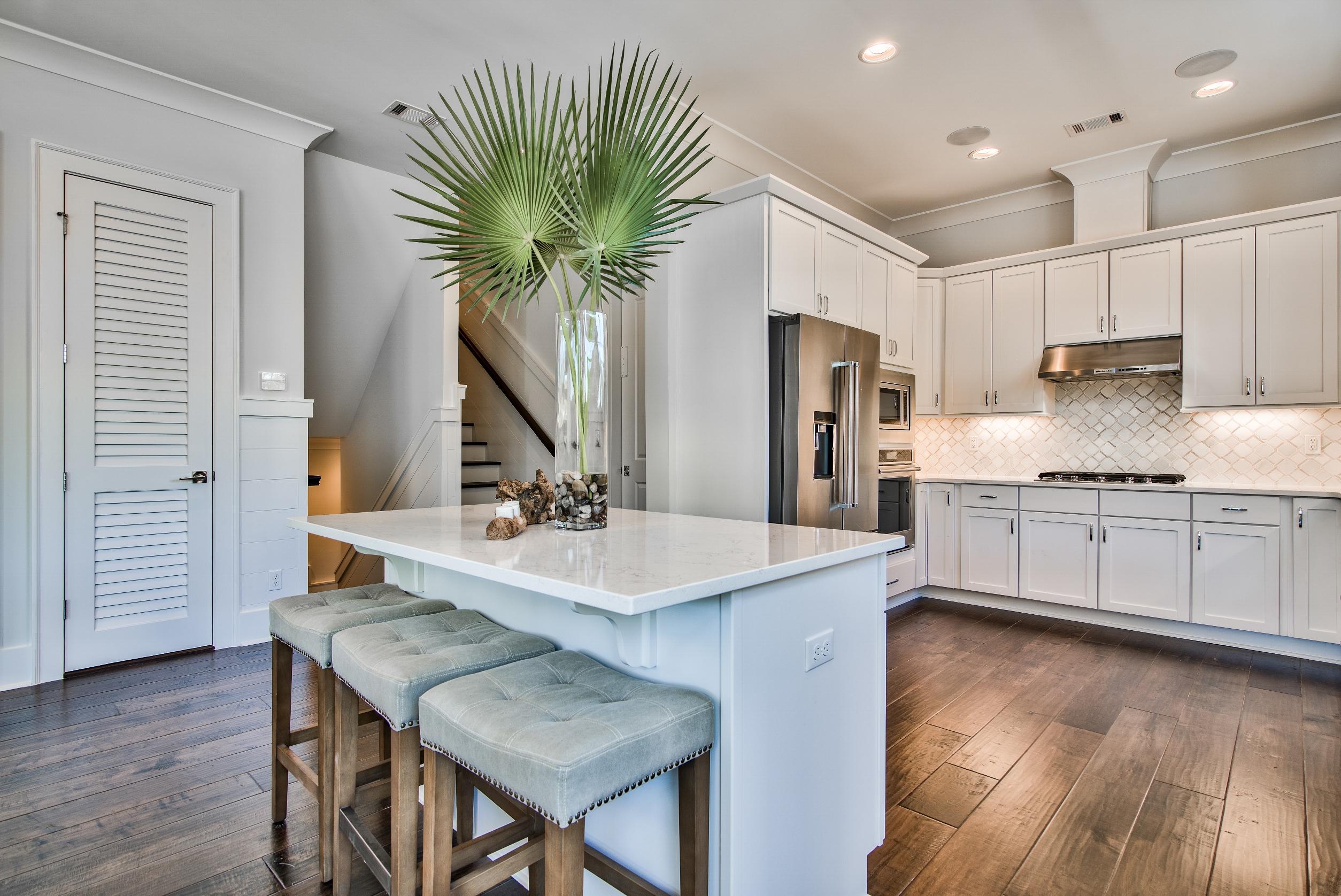 SEAGROVE EAST - Residential