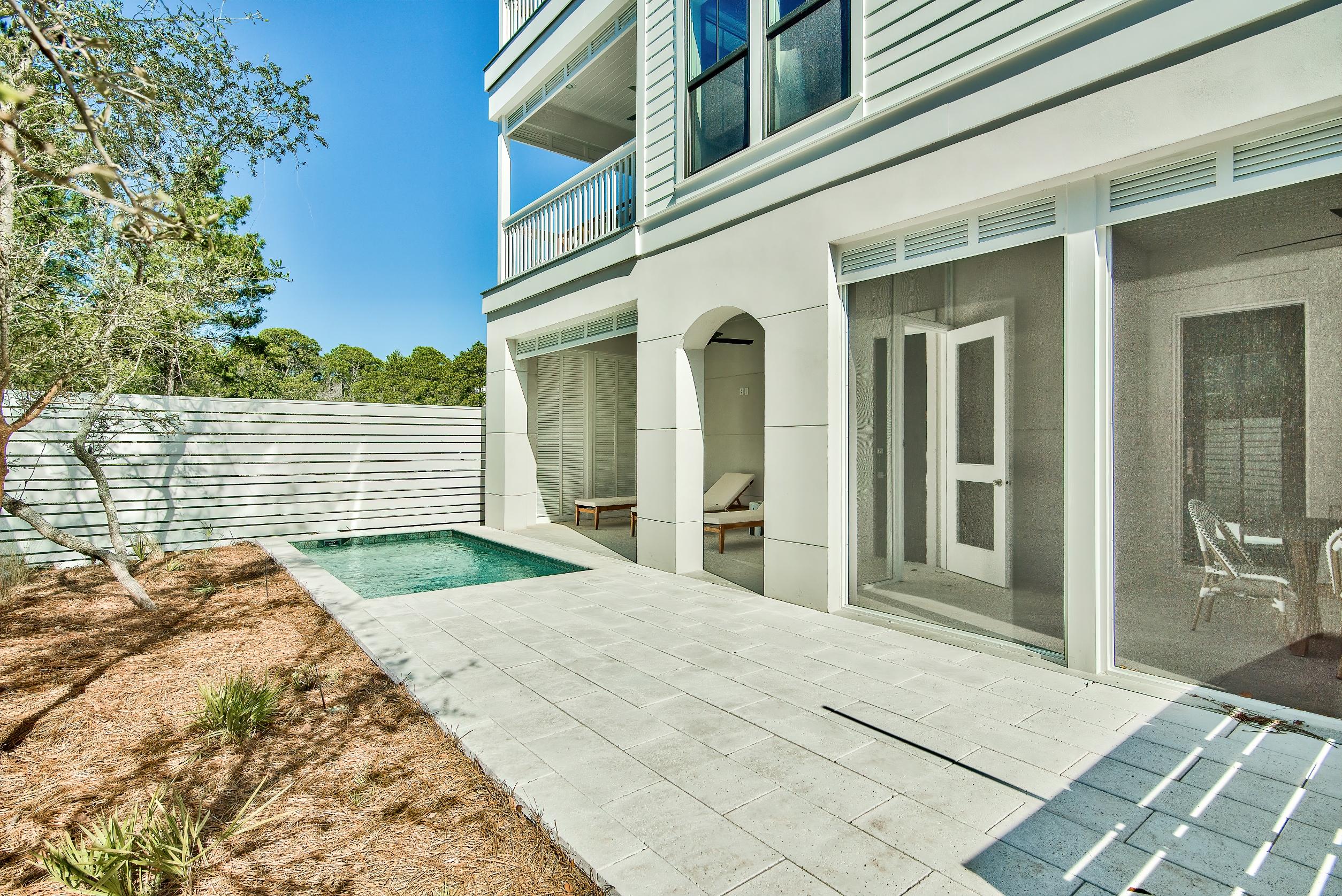 SEAGROVE EAST - Residential