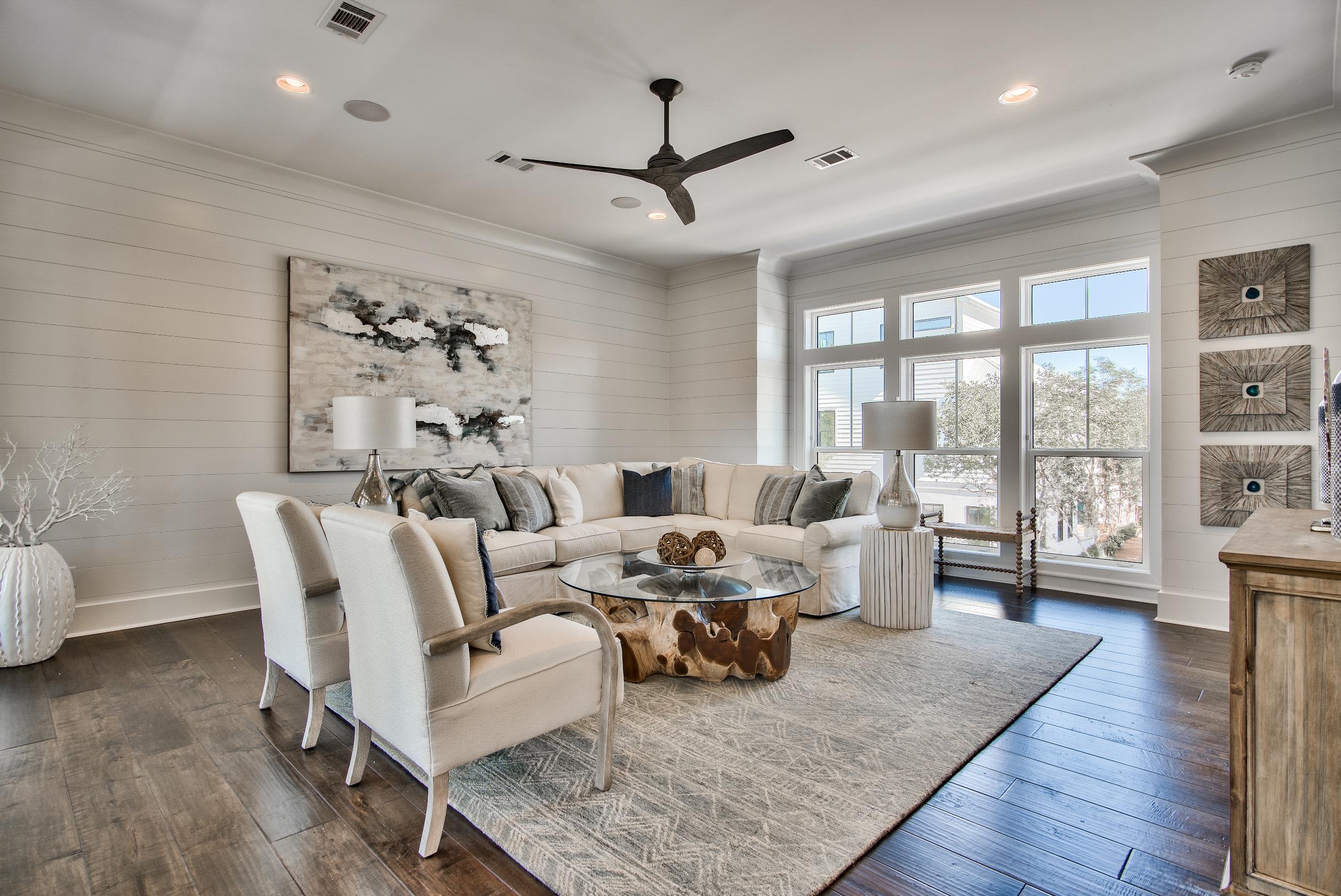 SEAGROVE EAST - Residential