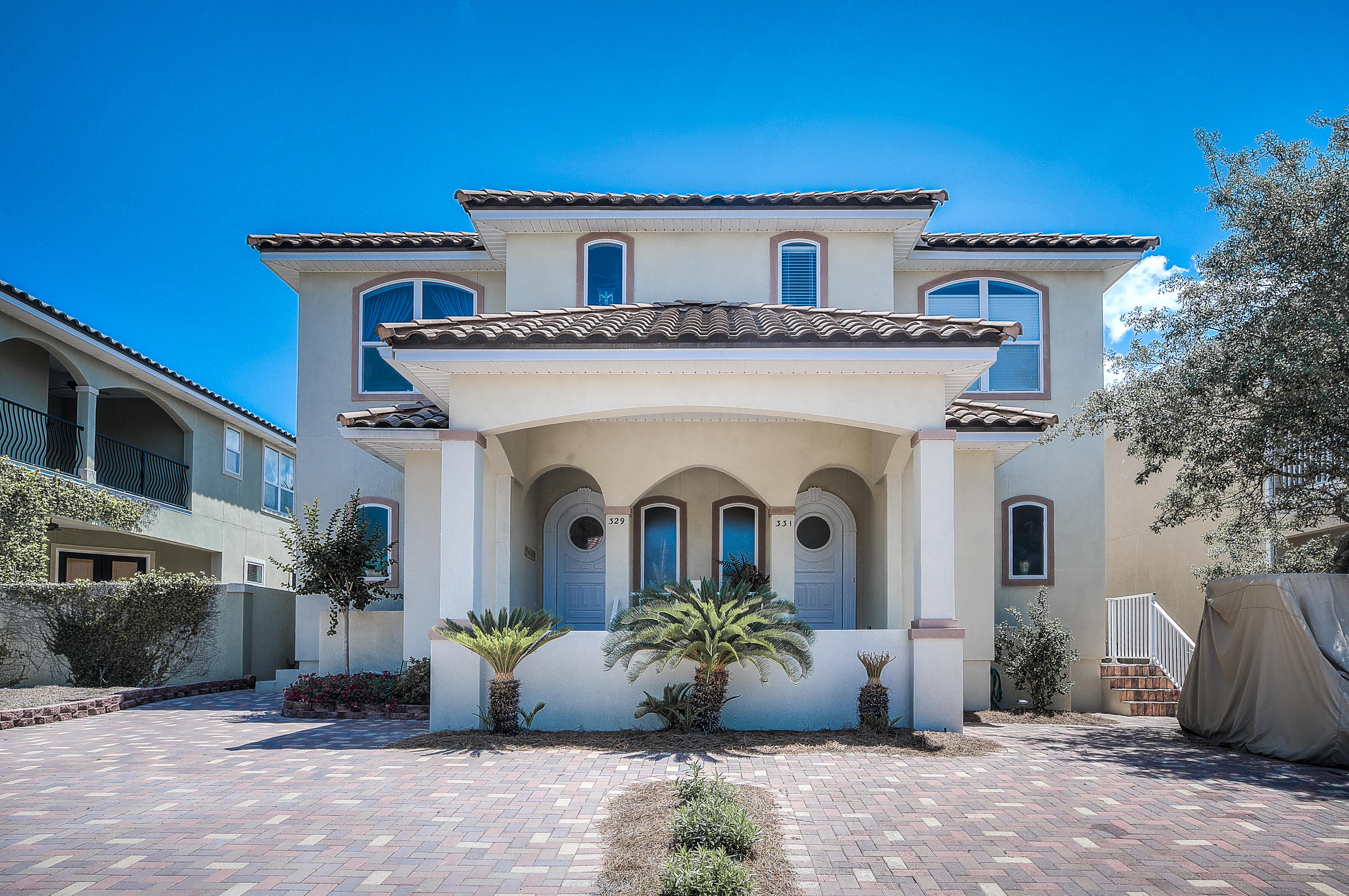 LA VALENCIA BEACH RESORT - Residential