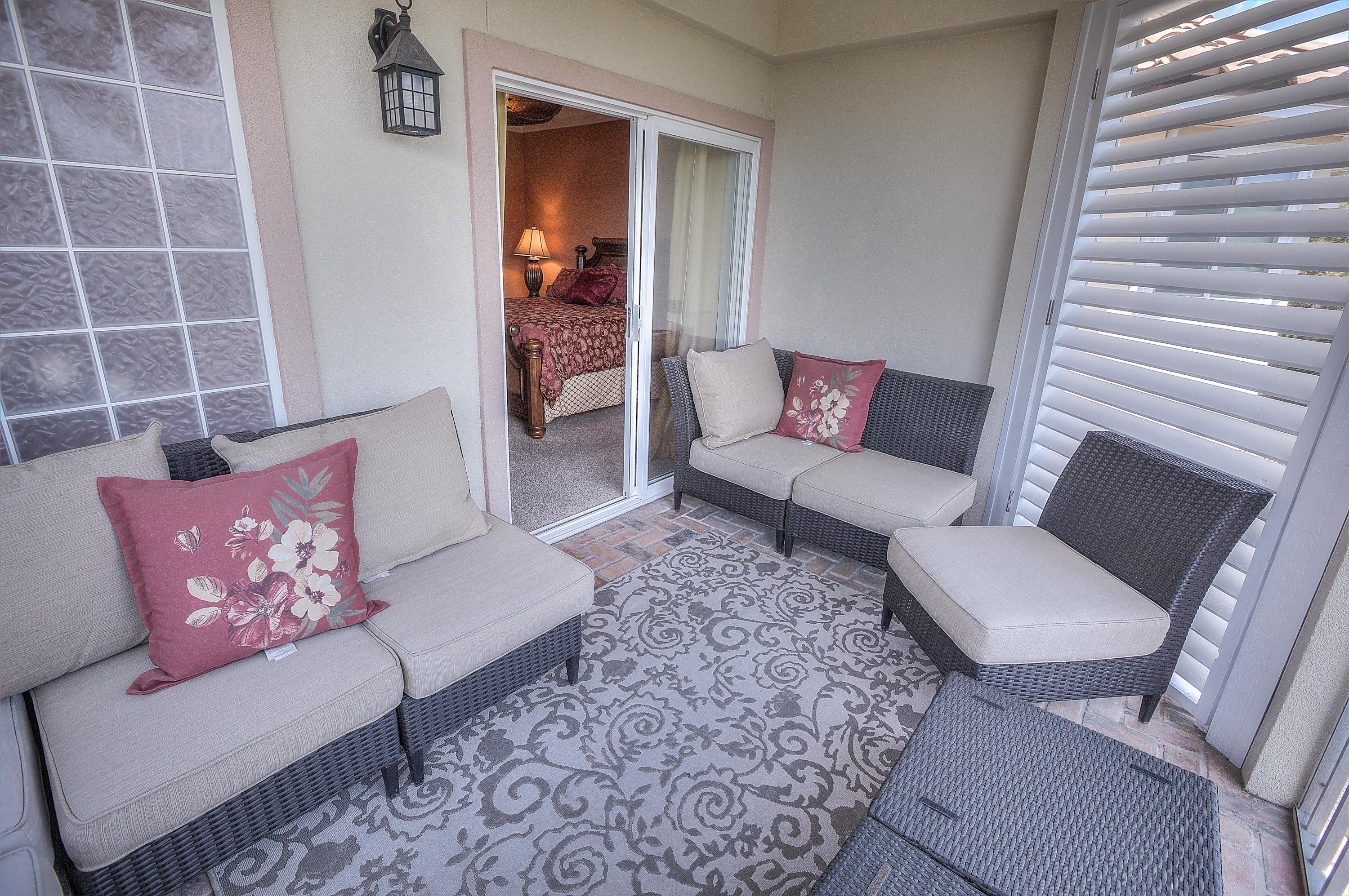 LA VALENCIA BEACH RESORT - Residential