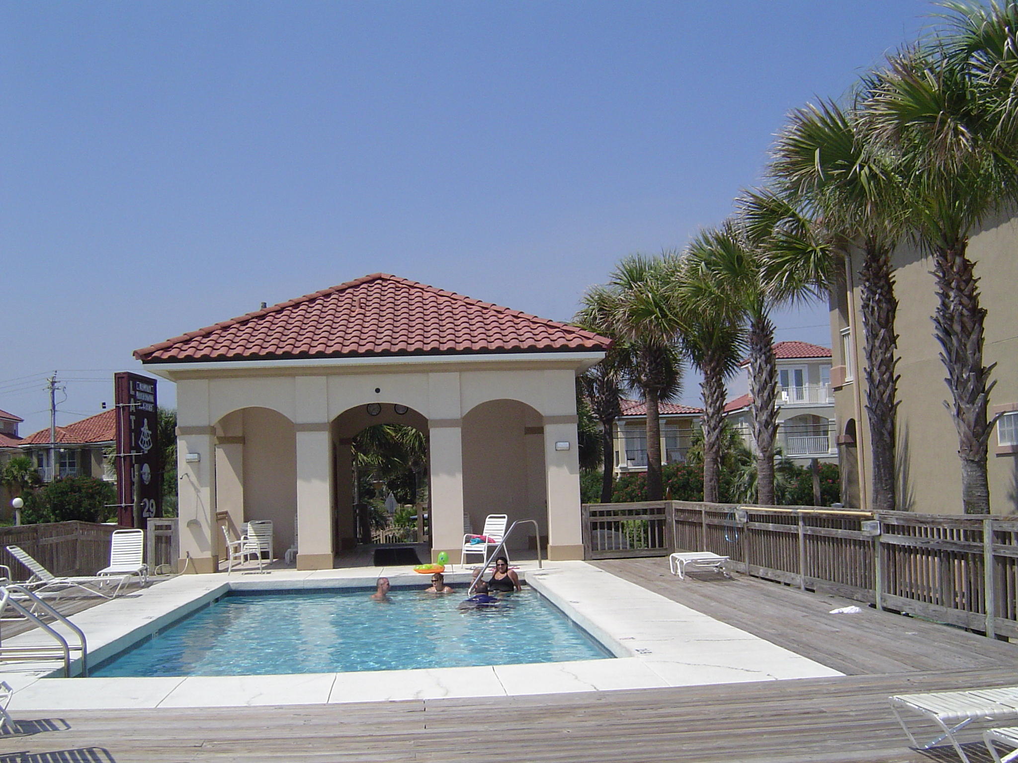 LA VALENCIA BEACH RESORT - Residential