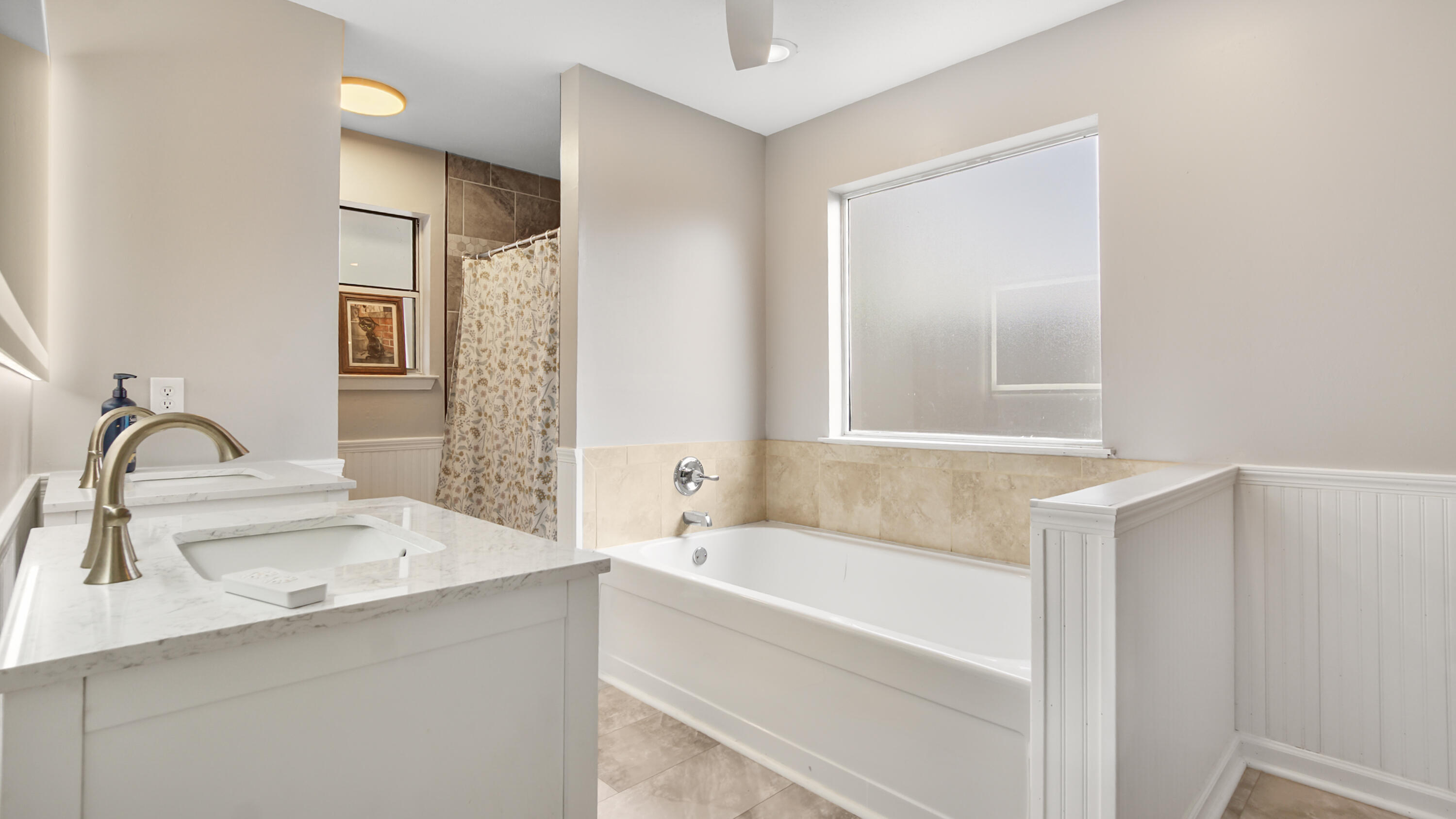 GRAND LAGOON SHORES - Residential
