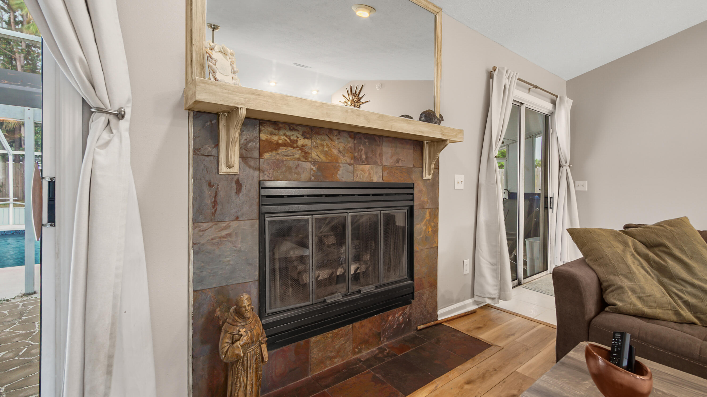 GRAND LAGOON SHORES - Residential