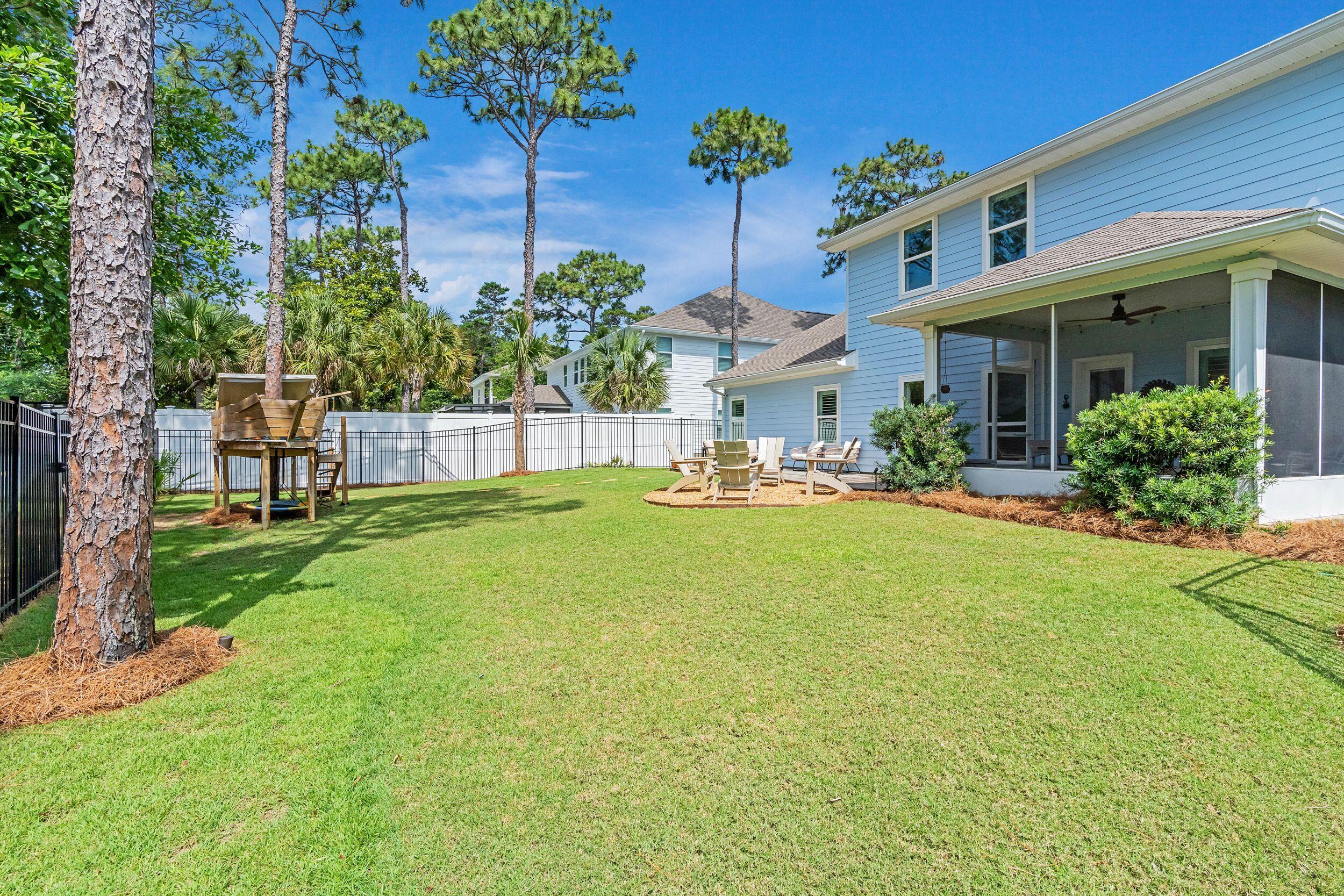 Mussett Bayou Manor - Residential