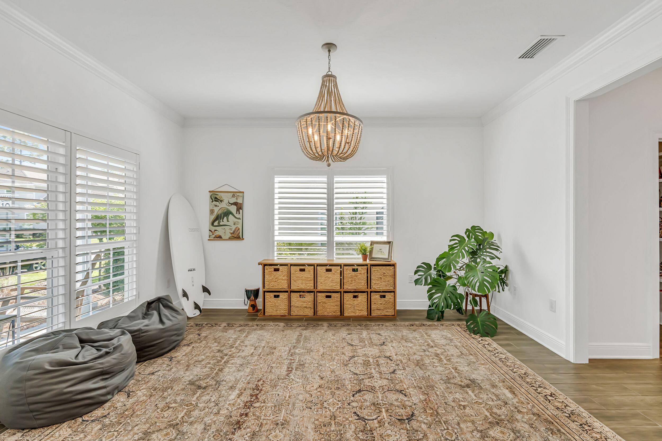 Mussett Bayou Manor - Residential