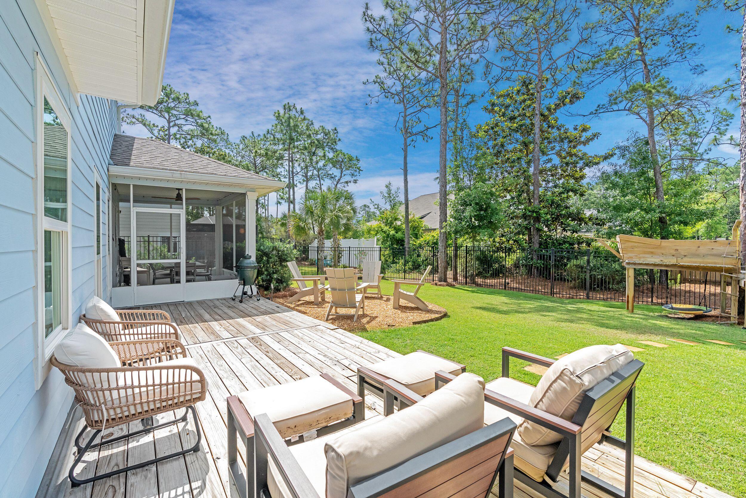 Mussett Bayou Manor - Residential