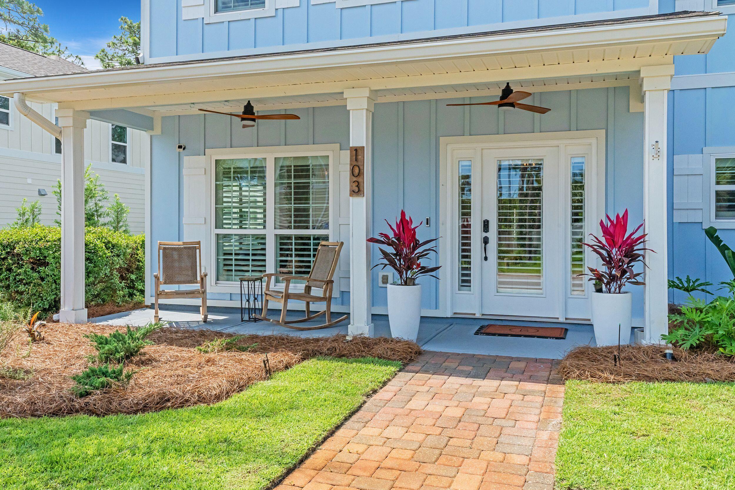 Mussett Bayou Manor - Residential