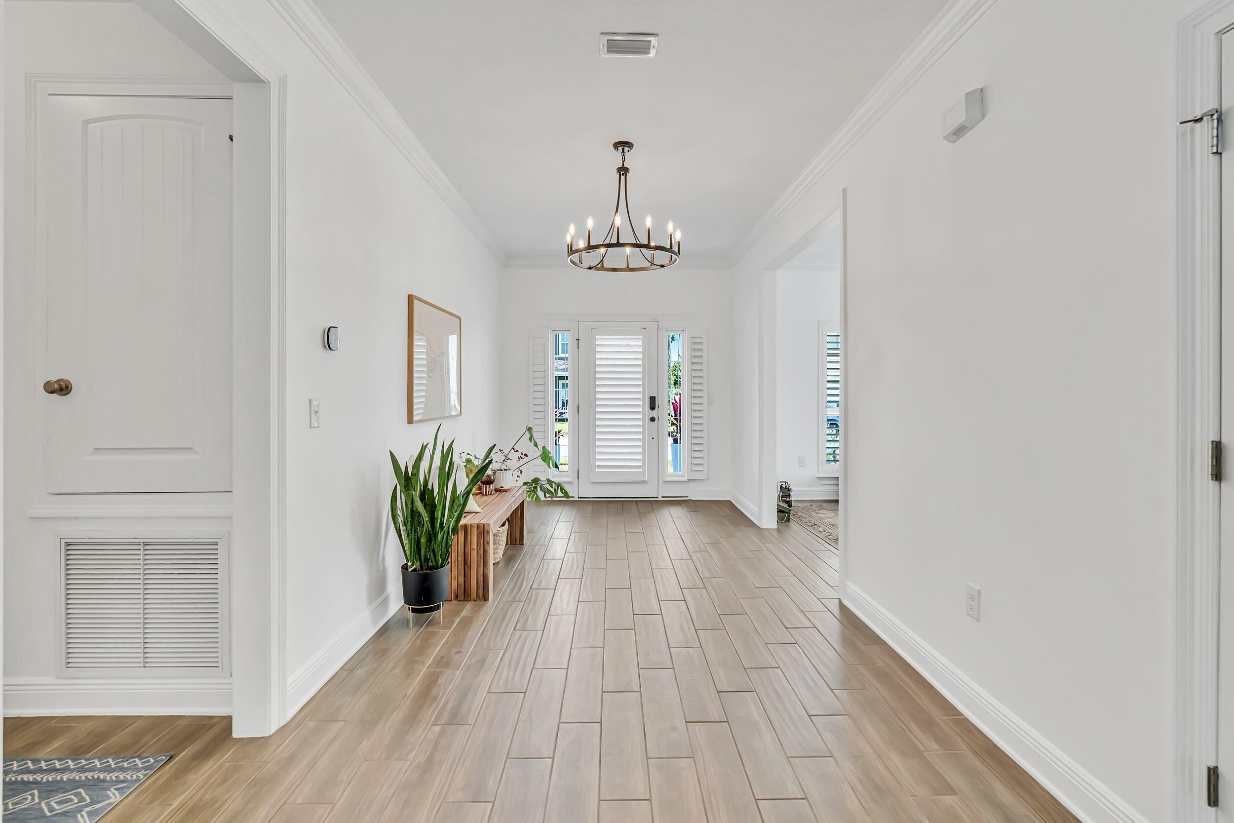 Mussett Bayou Manor - Residential