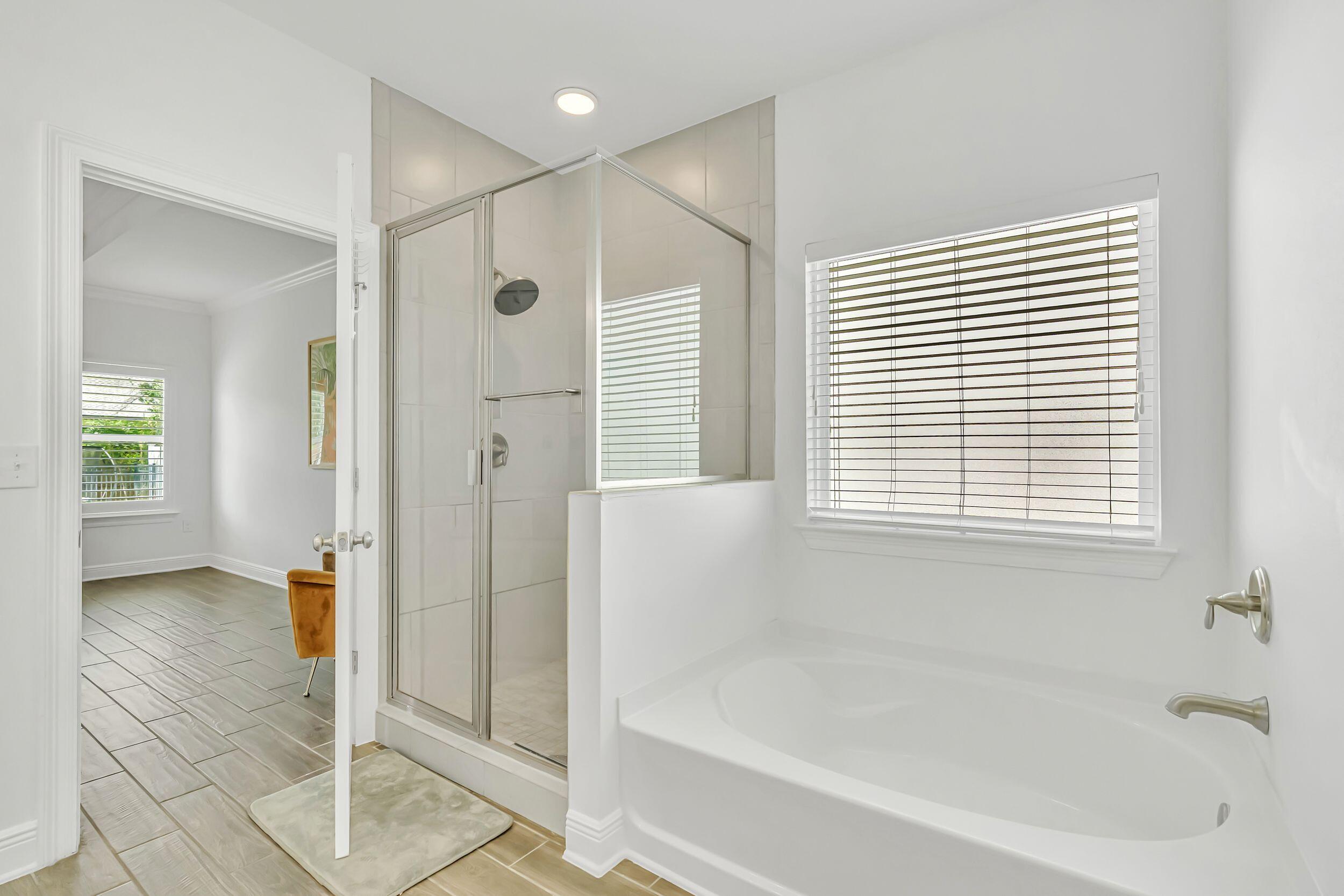 Mussett Bayou Manor - Residential