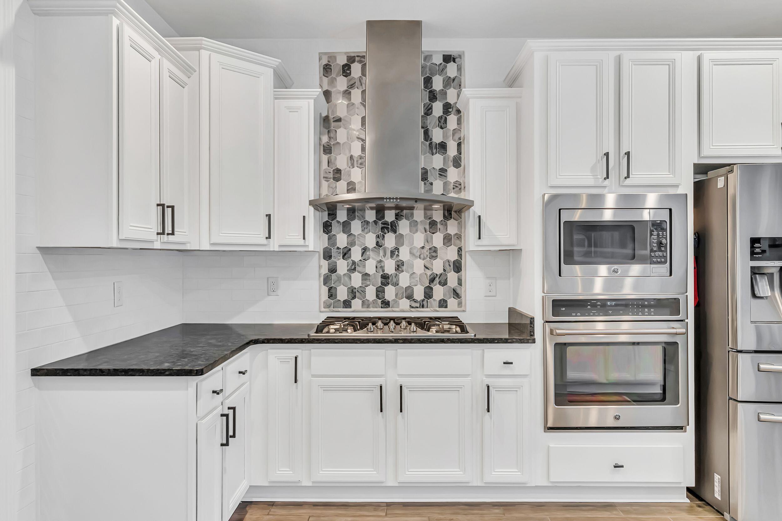 Mussett Bayou Manor - Residential